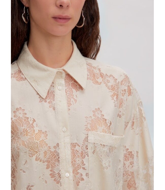 Bella kanten blouse crème