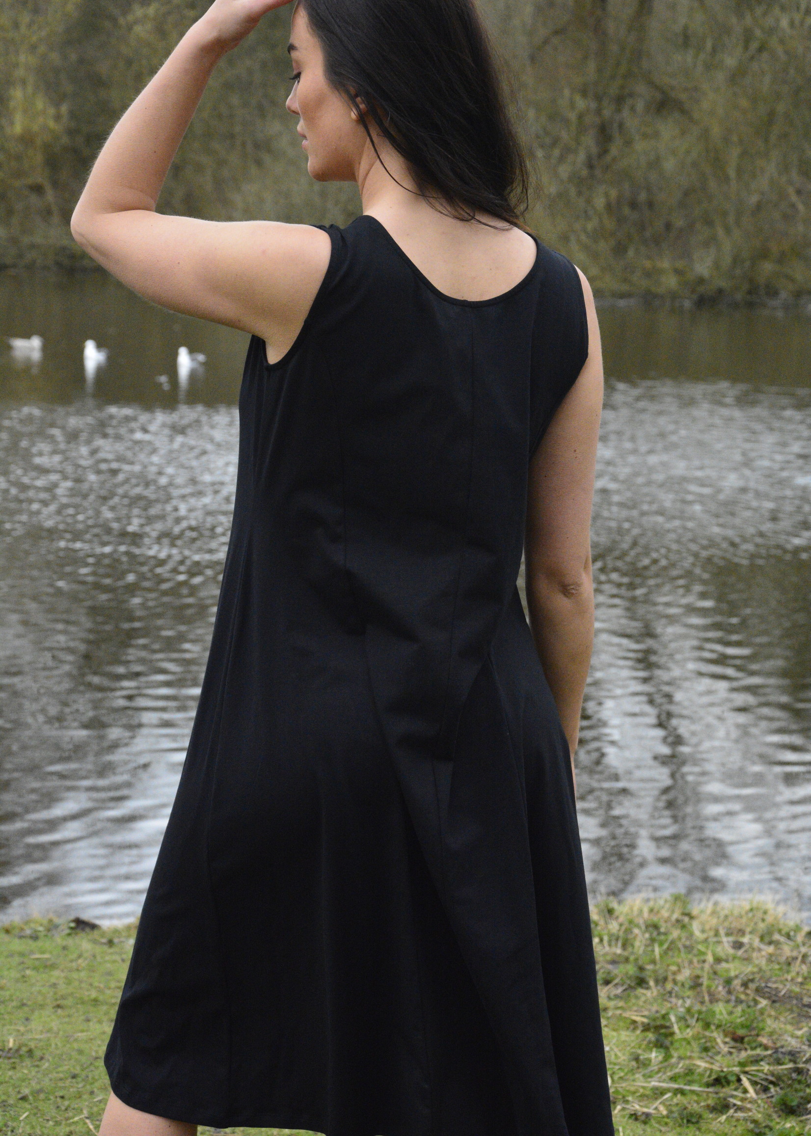 3S80106 jurk Rimini asymm. knopen