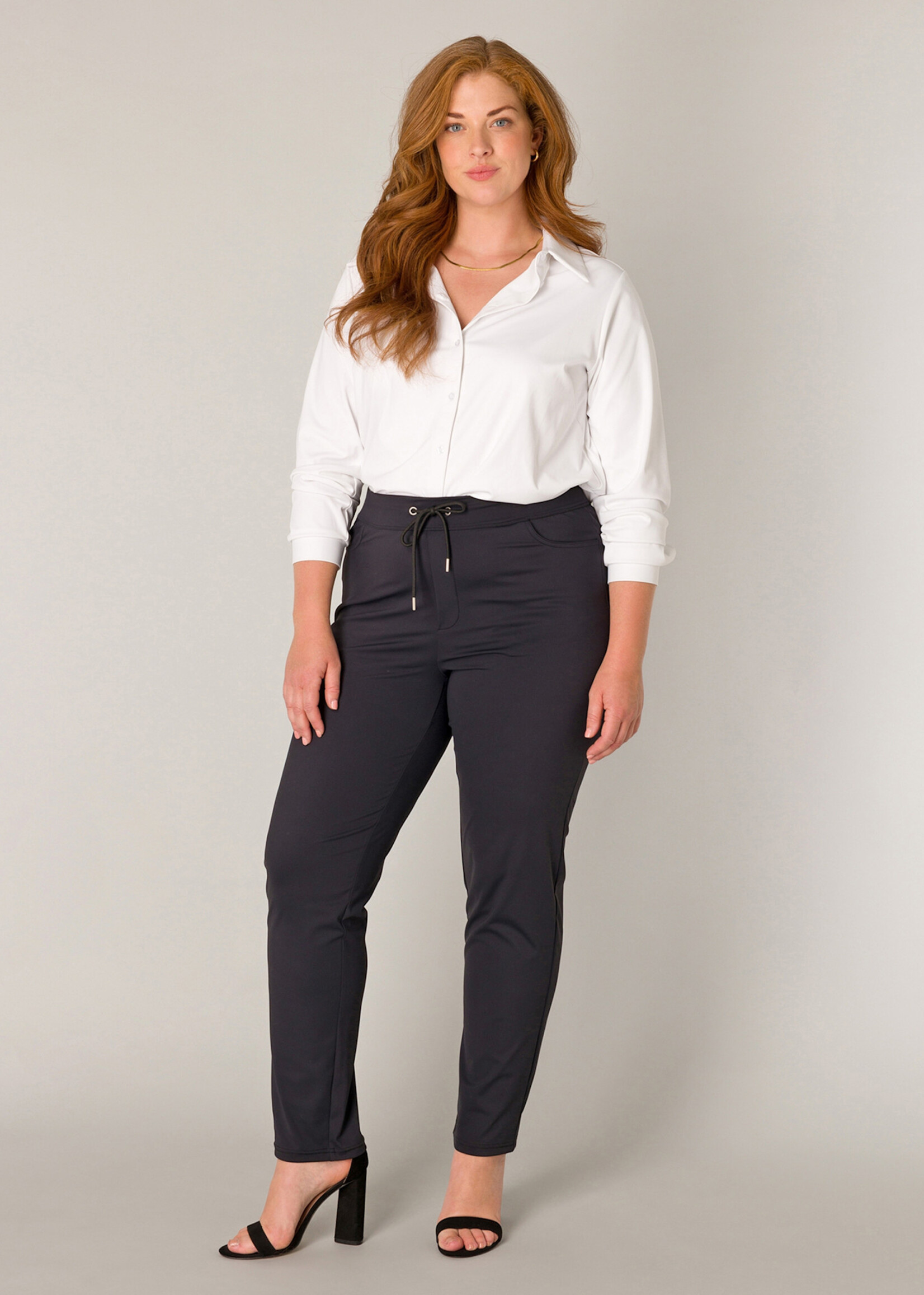 Base Level Curvy Travelbroek Liana Base Level (7000117)