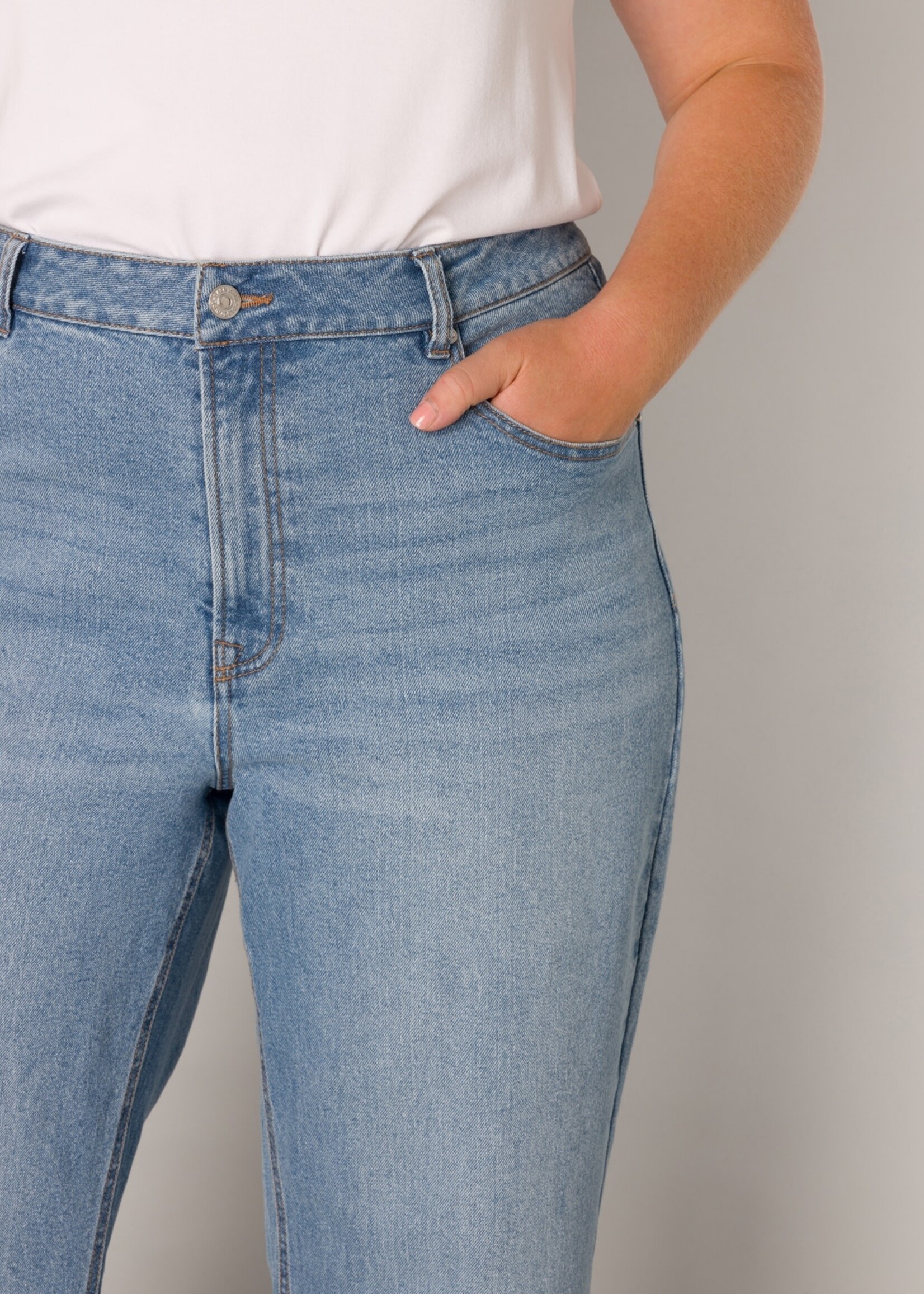 Base Level Curvy Jeans Amylia Base Level (7000108)