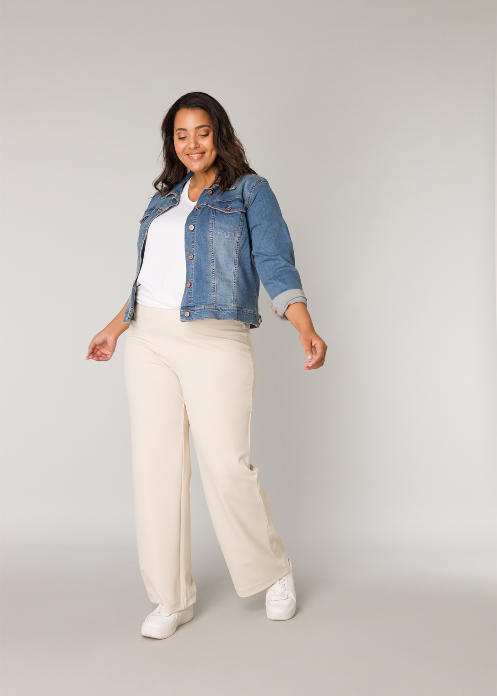 Base Level Curvy Base Level Curvy Spijkerjas Yamila - Organic Cotton Mid Blue (7000067)