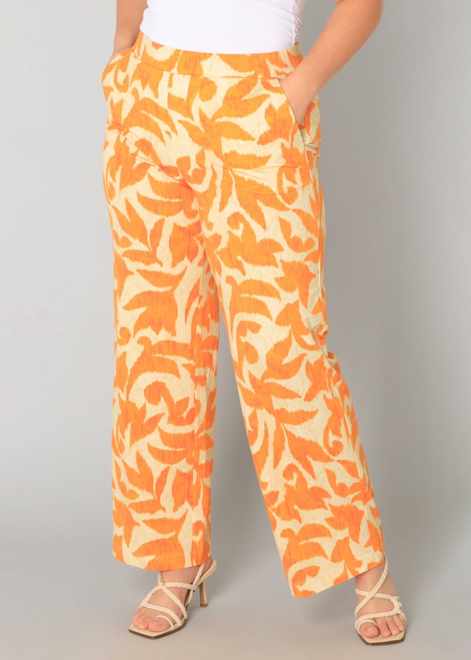 Yest Curve Pantalon Hajar Essential Yesta (A005264)