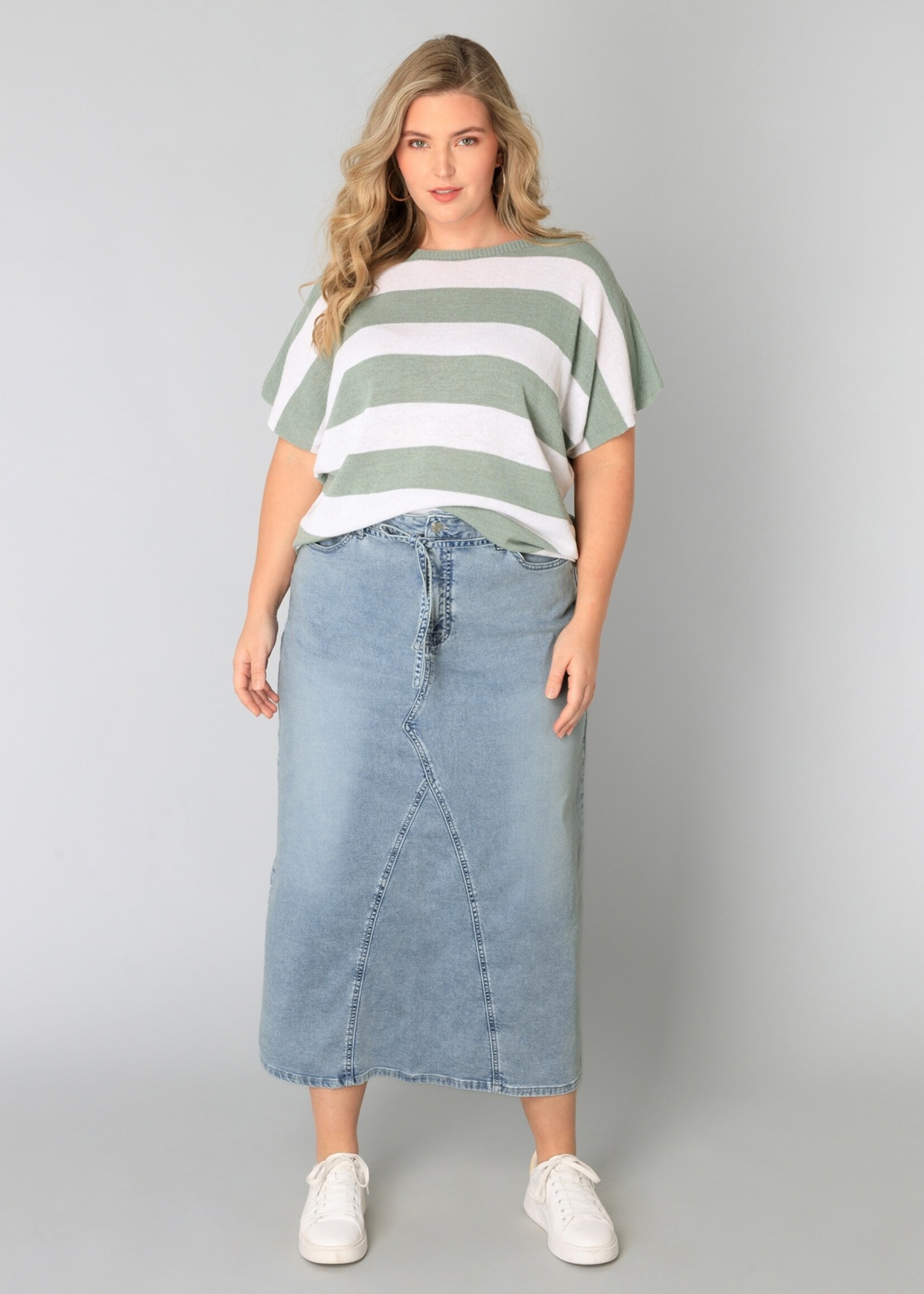 Yest Curve Shirt Willemijne Yesta