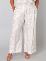 Yest Curve Broek Urmi Yesta