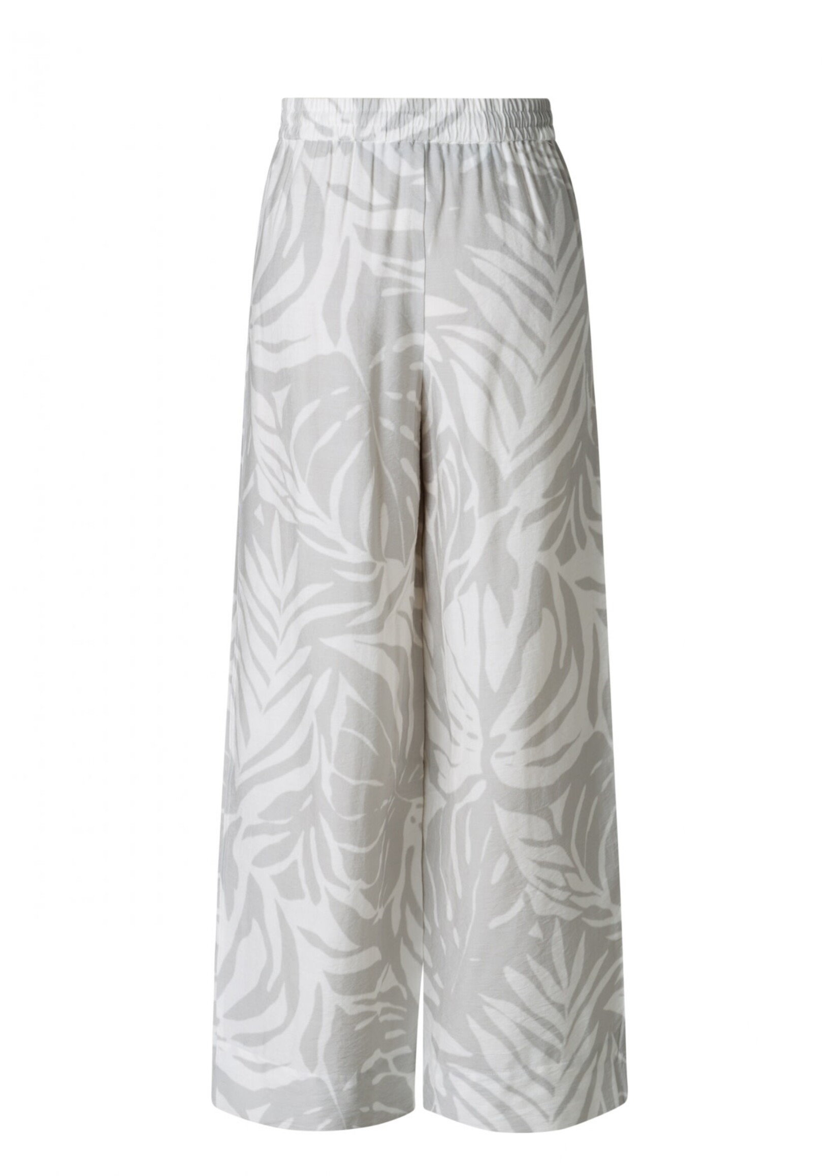Yest Curve Broek Urmi Yesta