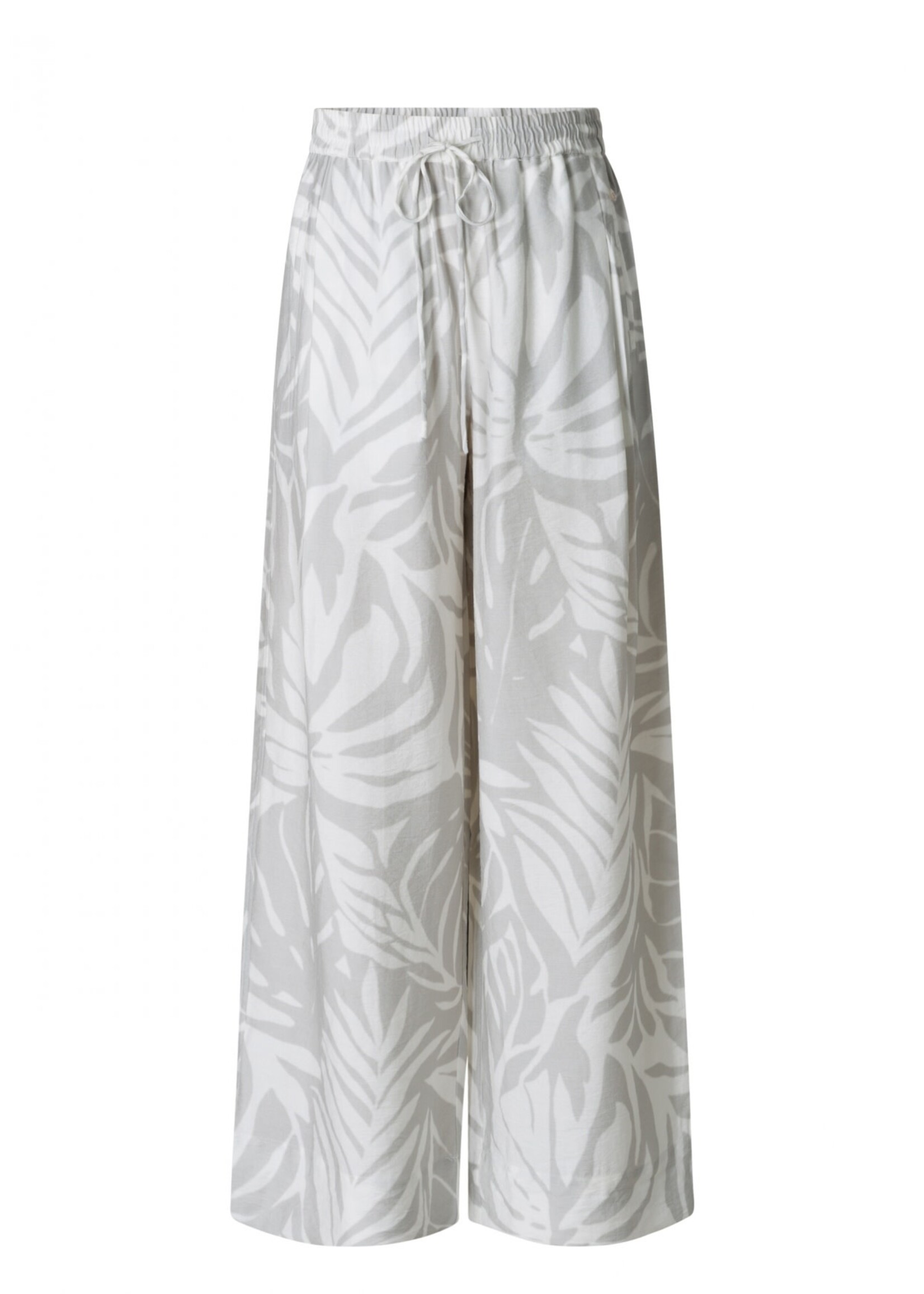 Yest Curve Broek Urmi Yesta