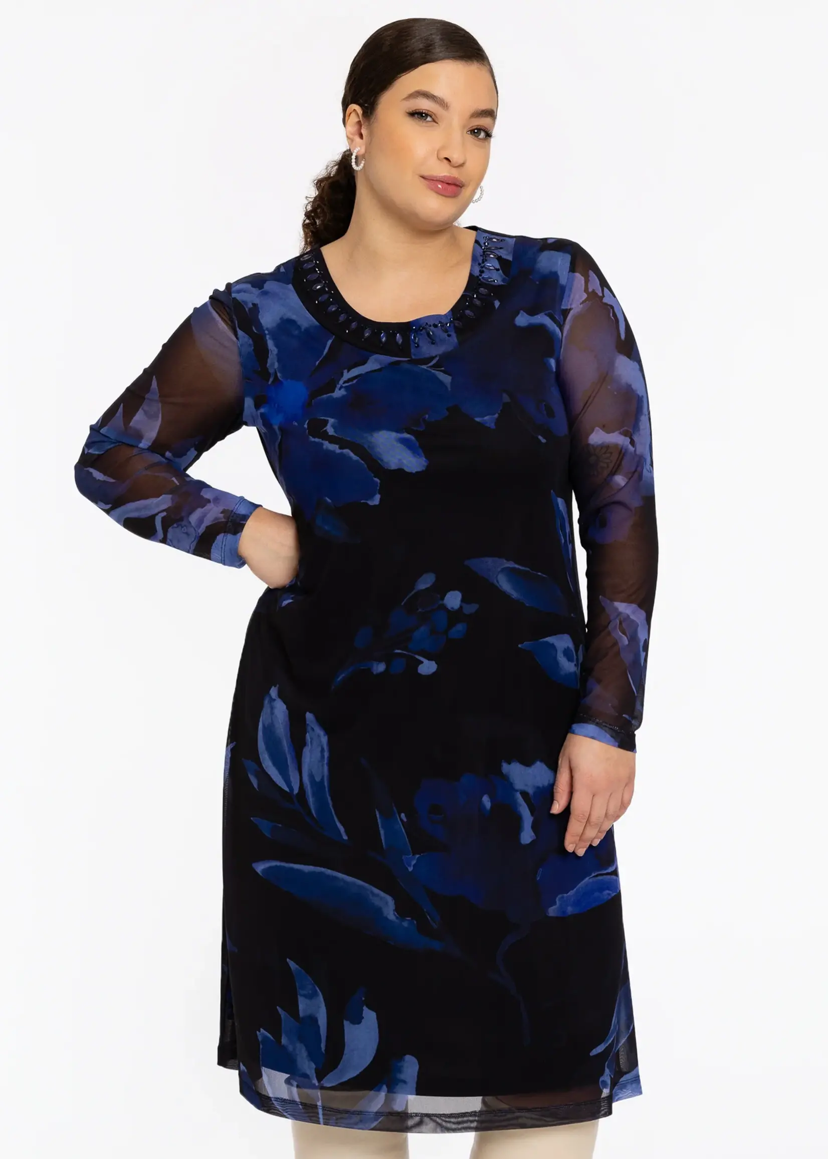 Yoek Yoek jurk Valentine – elegant en verfijnd in diepblauw