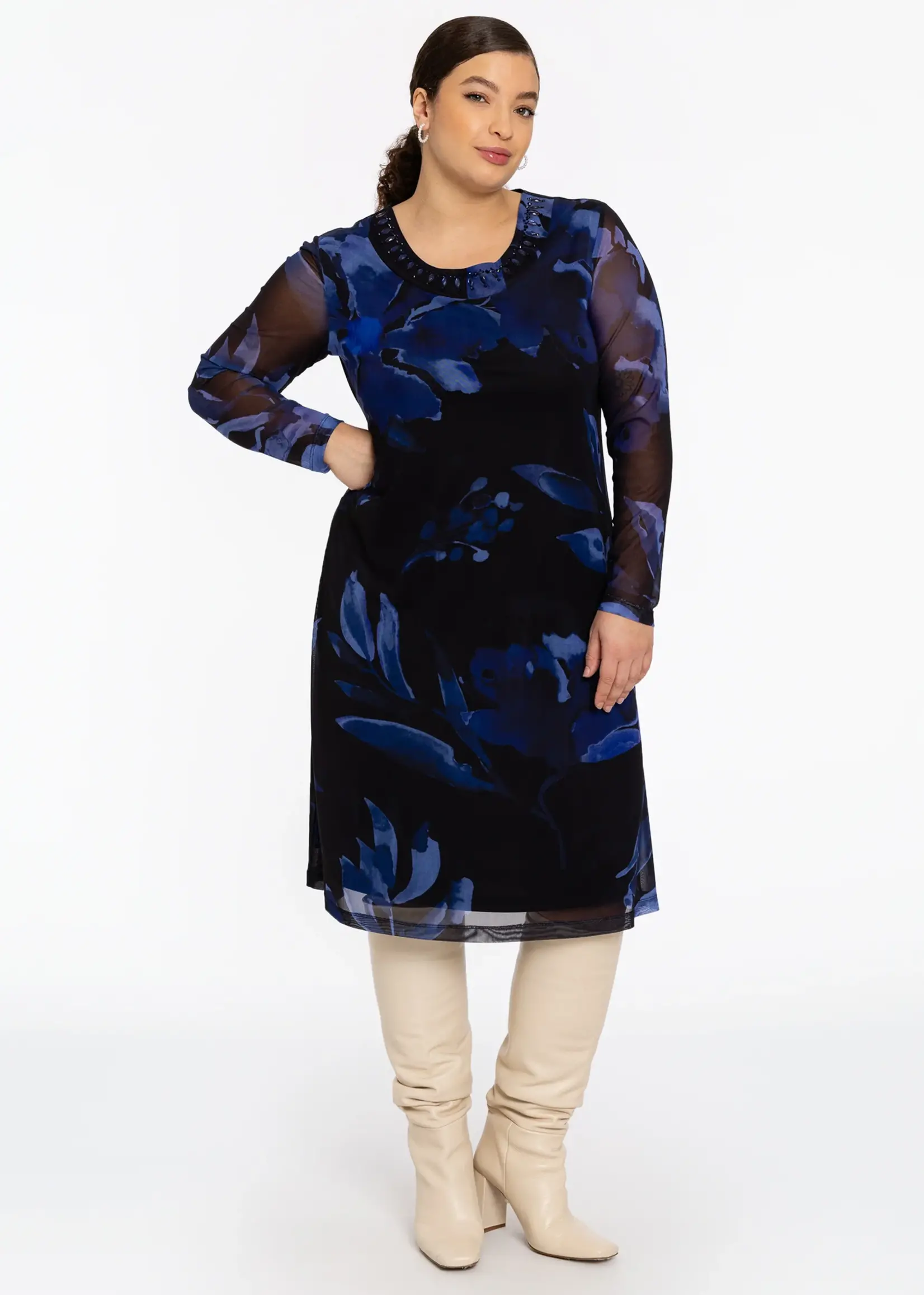 Yoek Yoek jurk Valentine – elegant en verfijnd in diepblauw