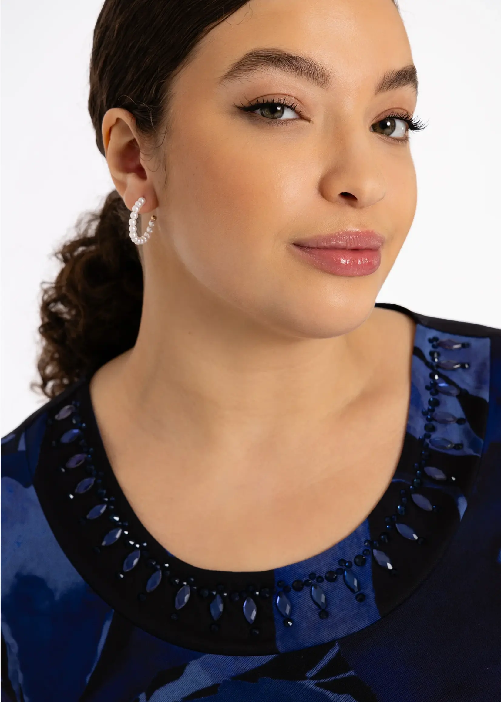 Yoek Yoek jurk Valentine – elegant en verfijnd in diepblauw