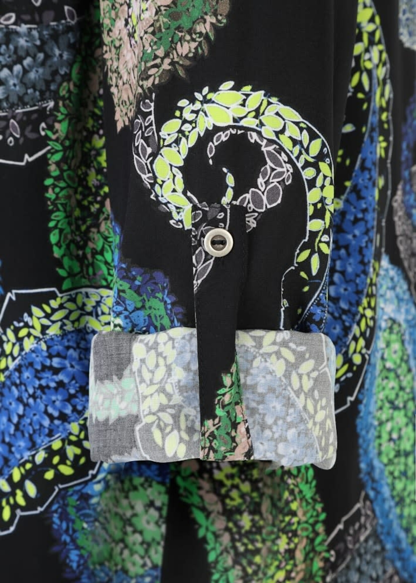 Doris Streich Doris Streich blouse – elegante viscose batist met omslagmouw