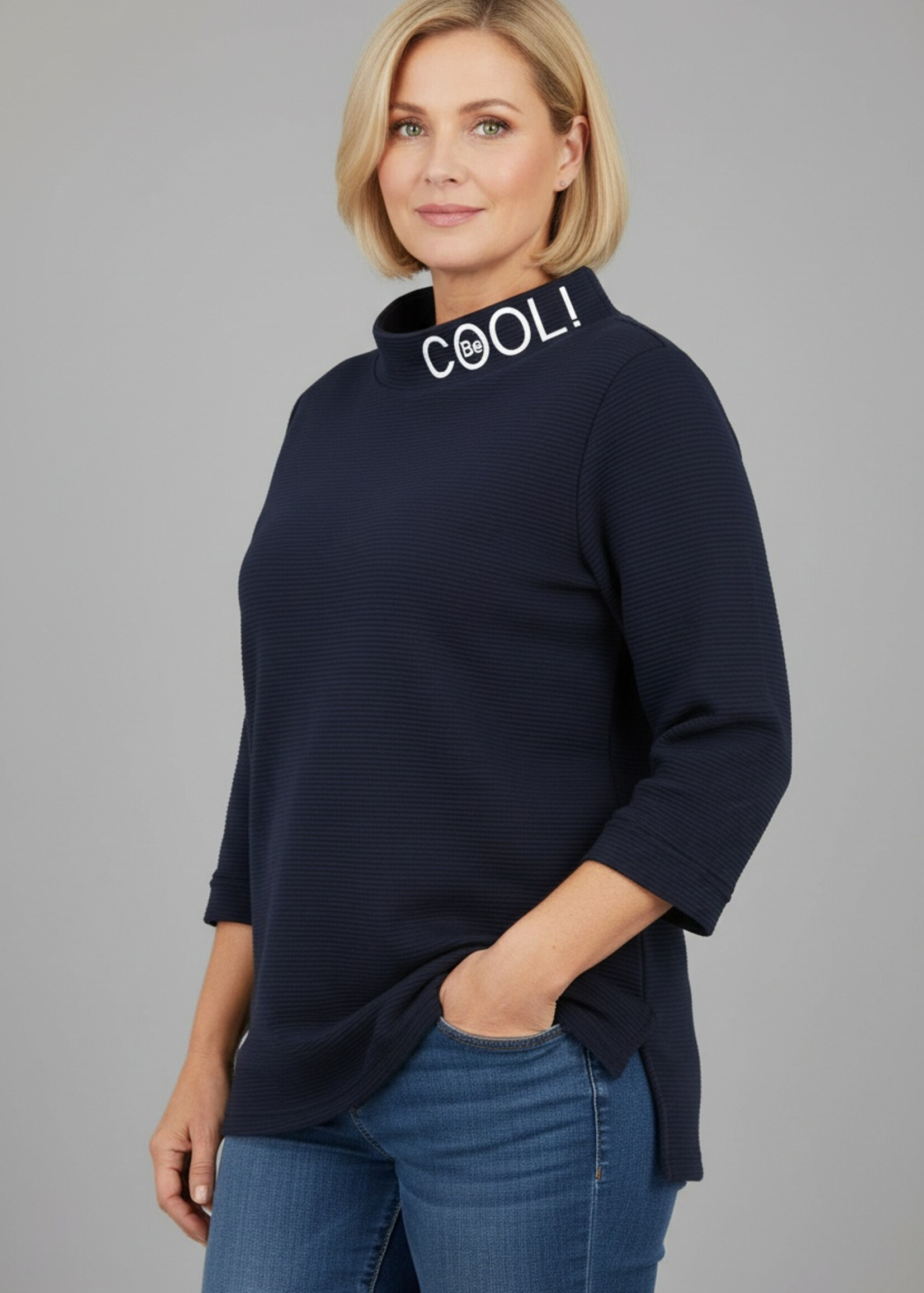 Doris Streich Doris Streich sweatshirt in marine met witte opdruk – trendy plus size must-have