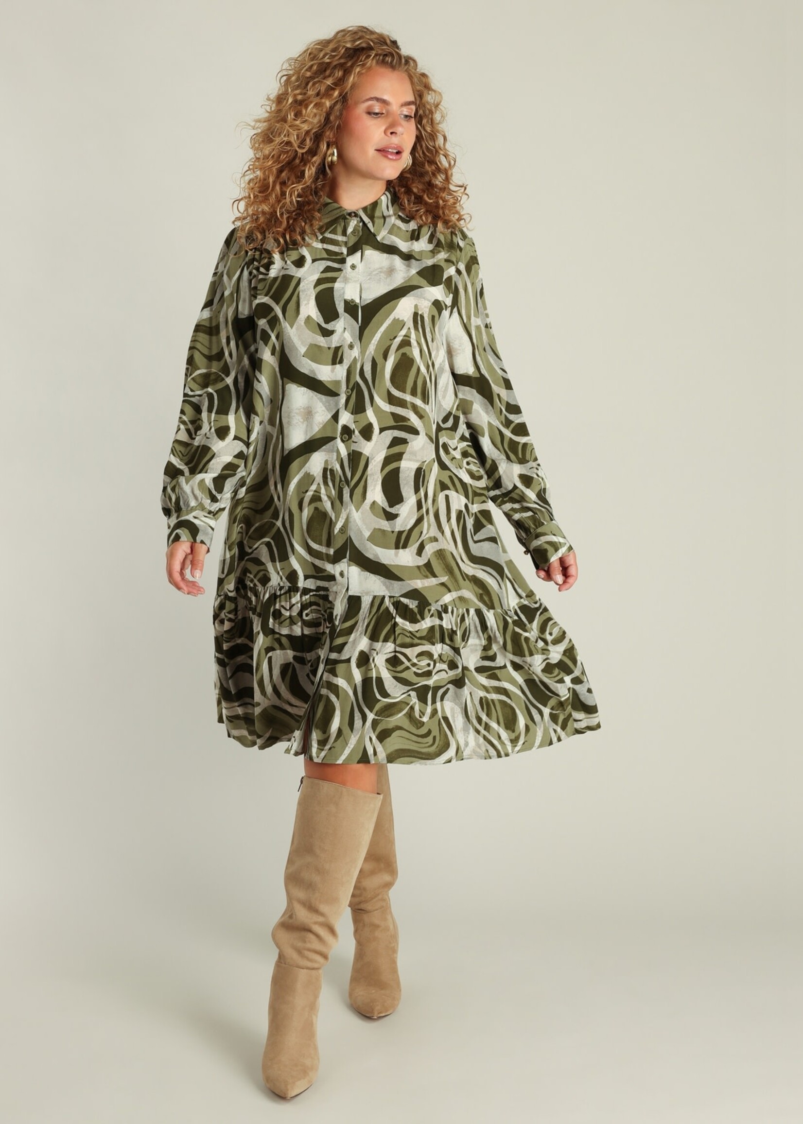 Yest Curve Jurk Gwyneth – modieus, trendy en vrouwelijk(A005789)