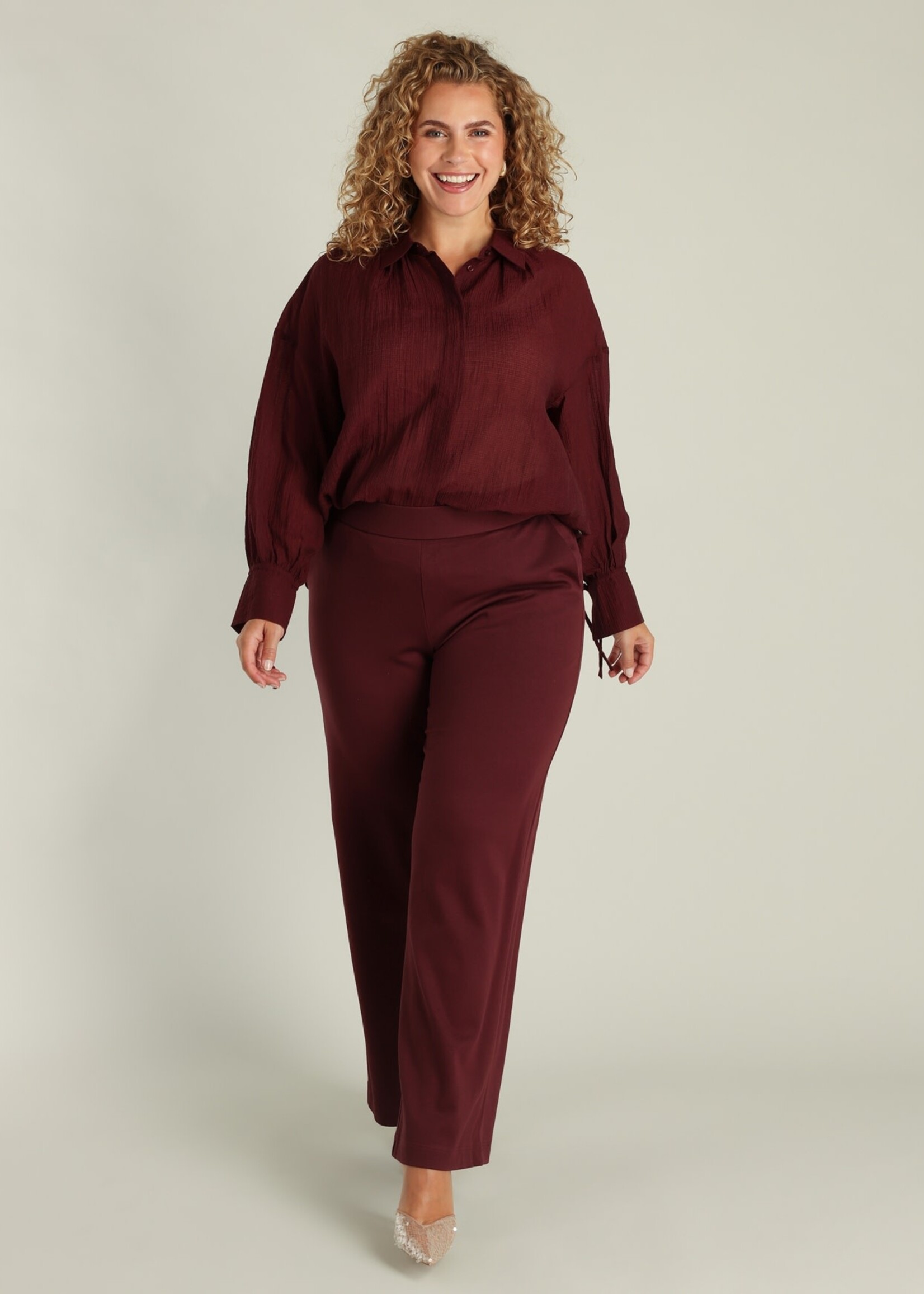 Yest Curve Yest Curve pantalon in groen en bordeaux (A005860)
