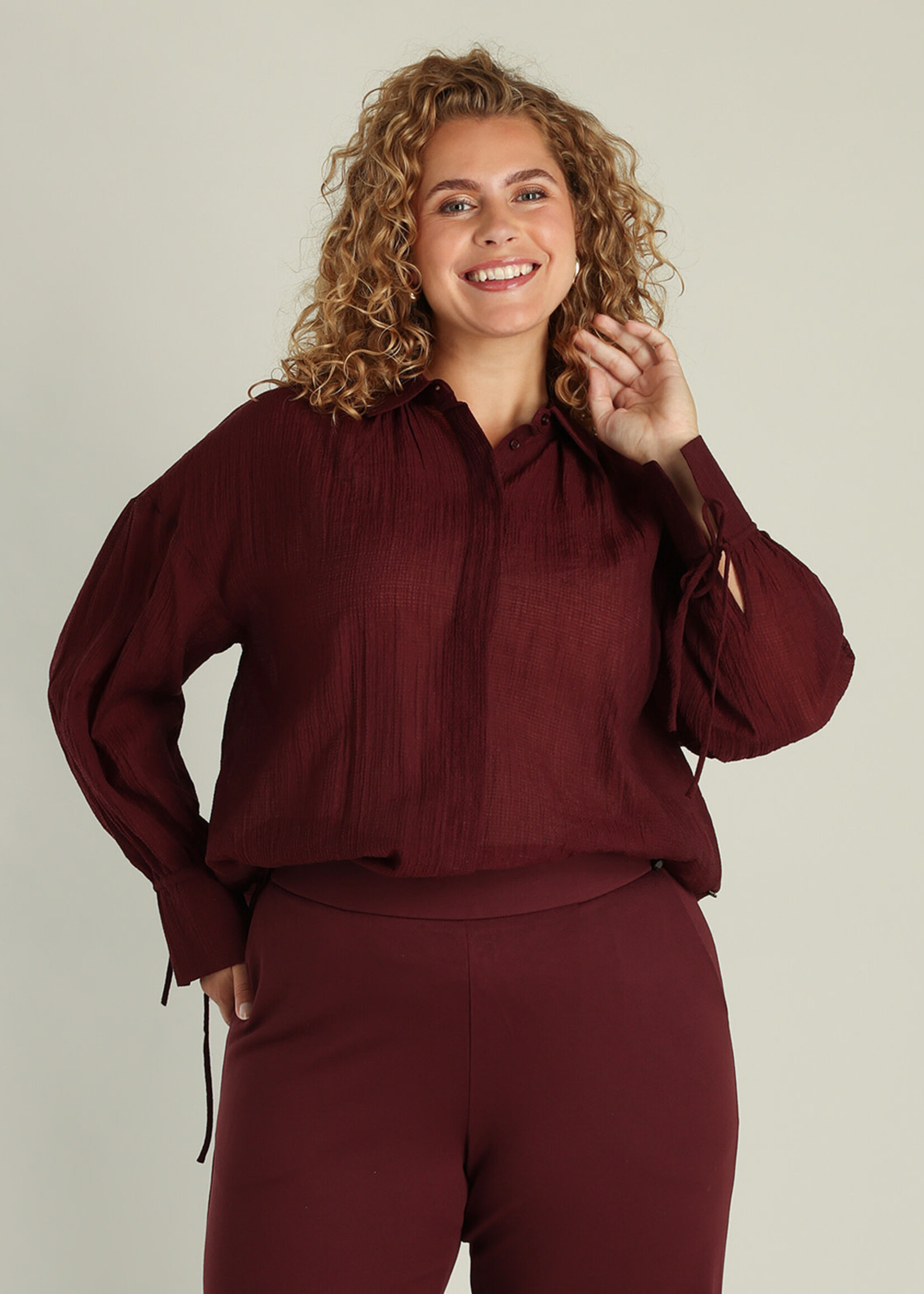 Yest Curve Yest Curve pantalon in groen en bordeaux (A005860)