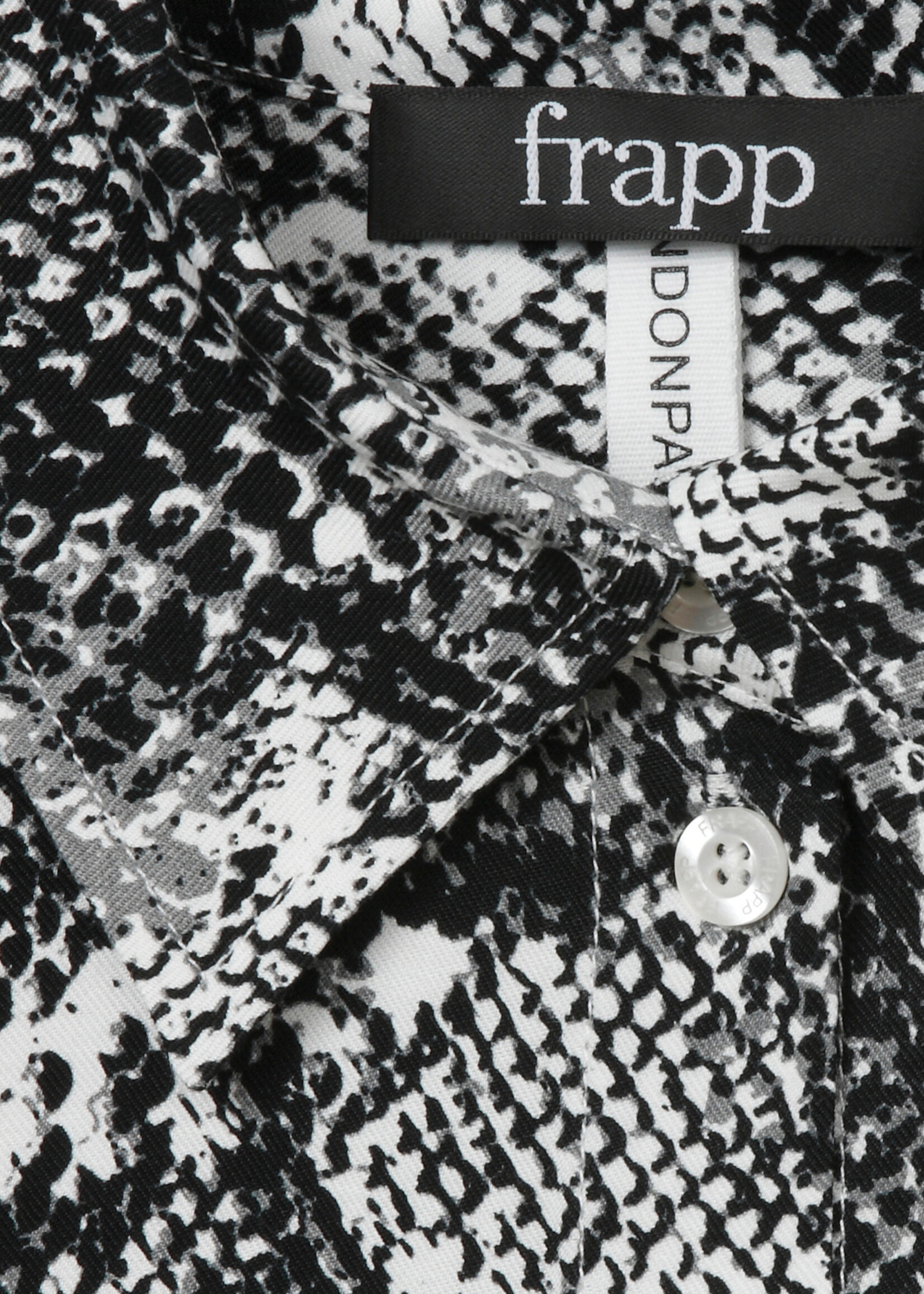 Frapp Frapp blouse met snake-print in zwart/wit/grijs – stijlvol en modern