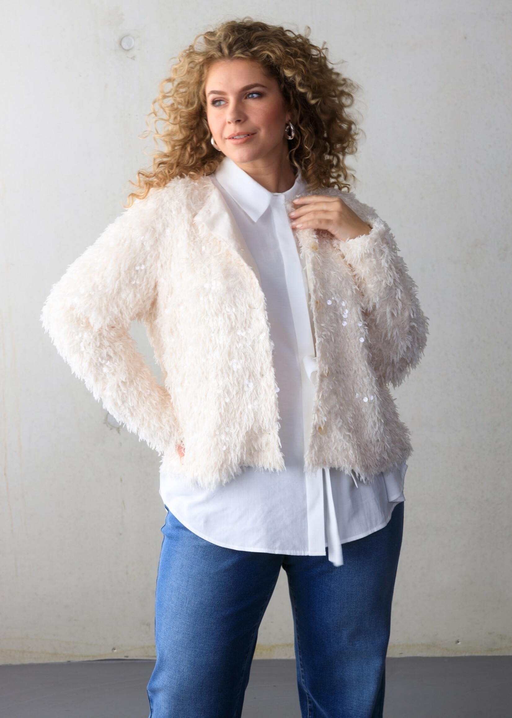 Yest Curve Yest Curve vestje met pailletten – feestelijk en stijlvol