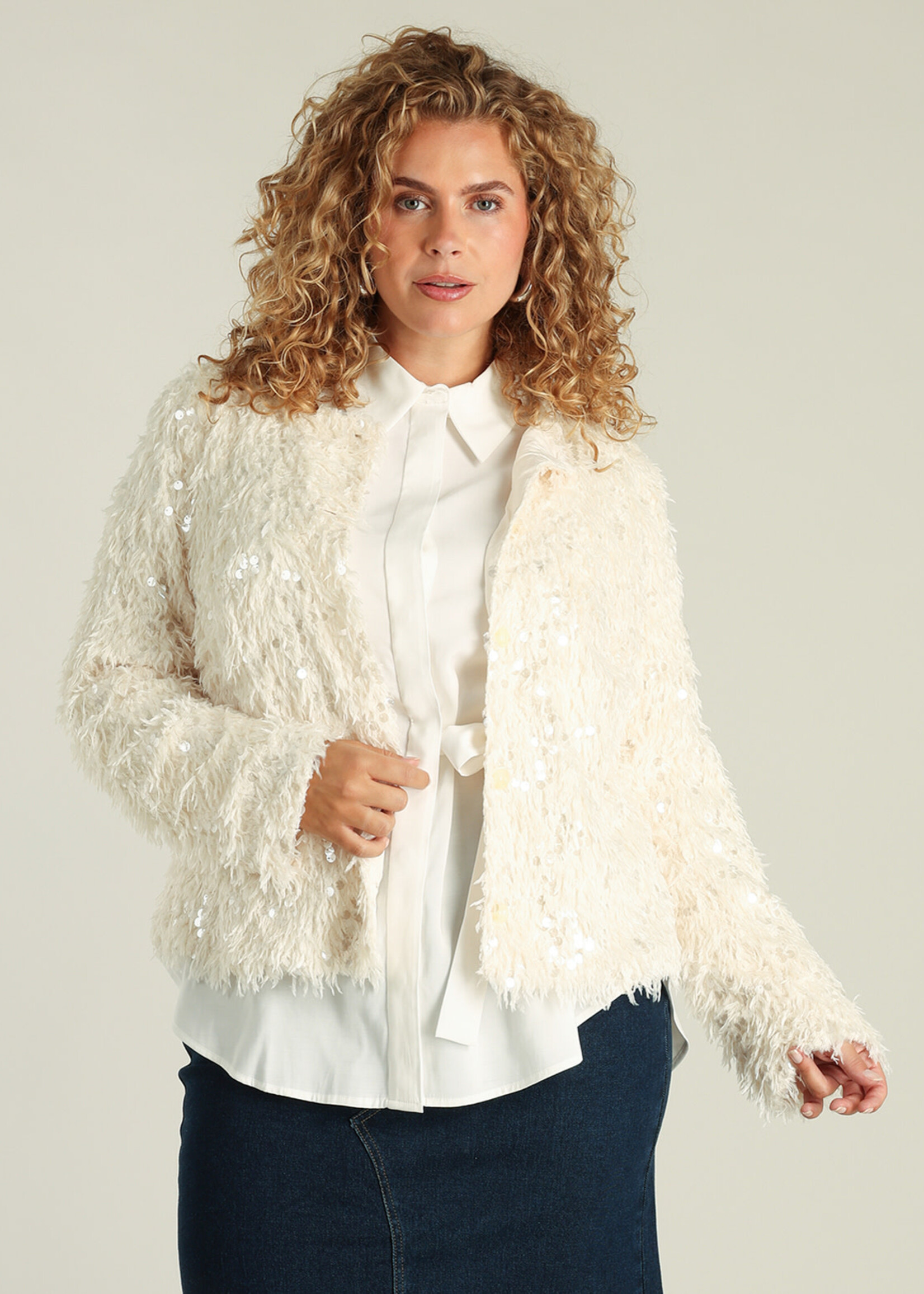 Yest Curve Yest Curve vestje met pailletten – feestelijk en stijlvol