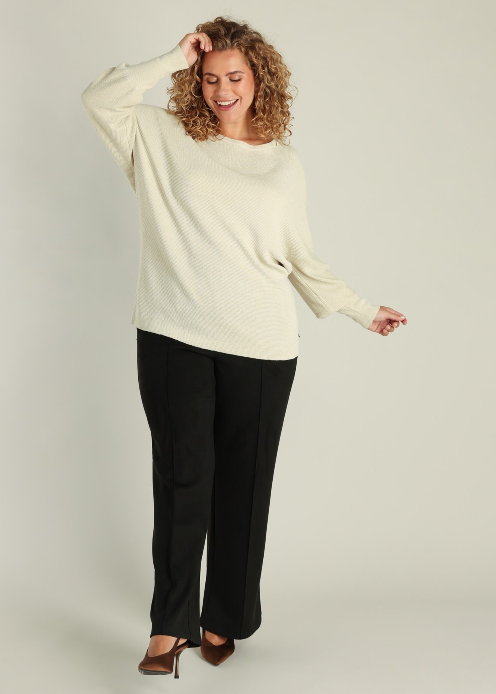 Yest Curve Yest Curve sweater Gemina – winters roomwit met subtiele glitter (A005829)