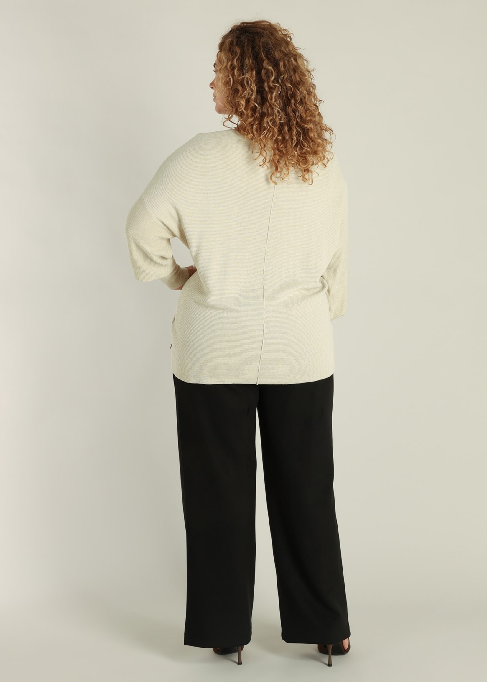 Yest Curve Yest Curve sweater Gemina – winters roomwit met subtiele glitter (A005829)