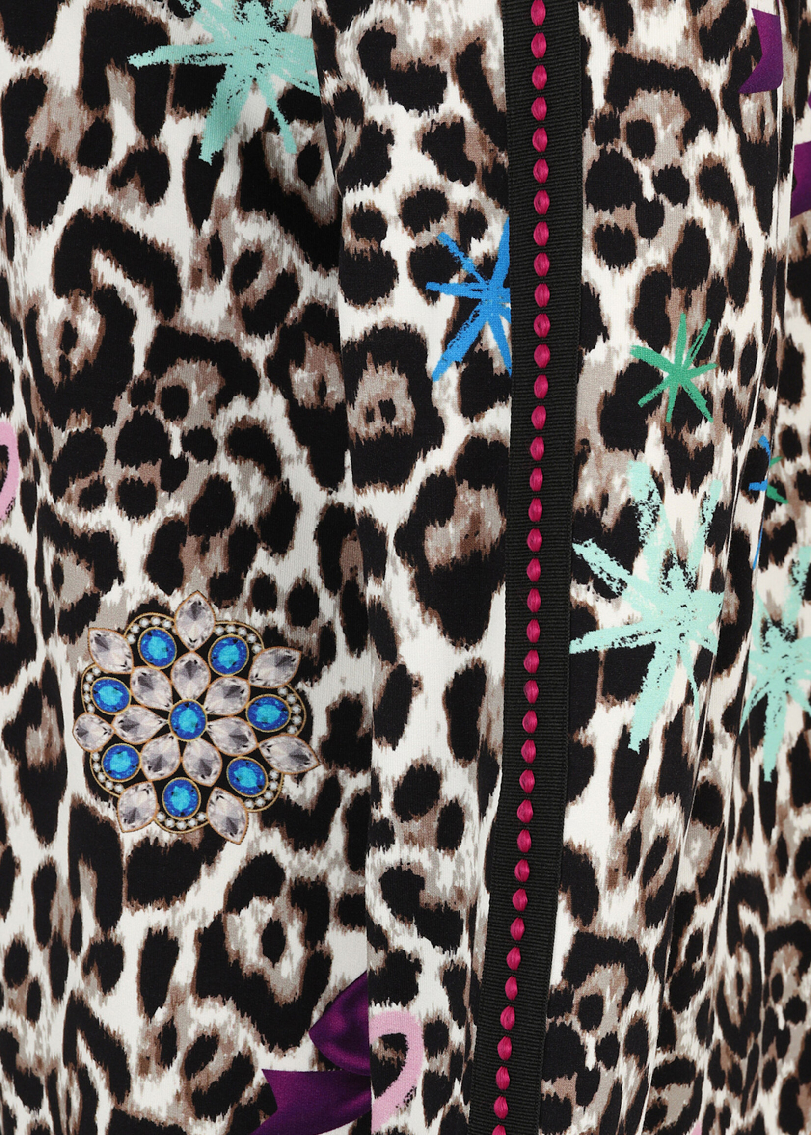 Doris Streich Statement jas met pantermotief en graffiti-details – modern & modieus