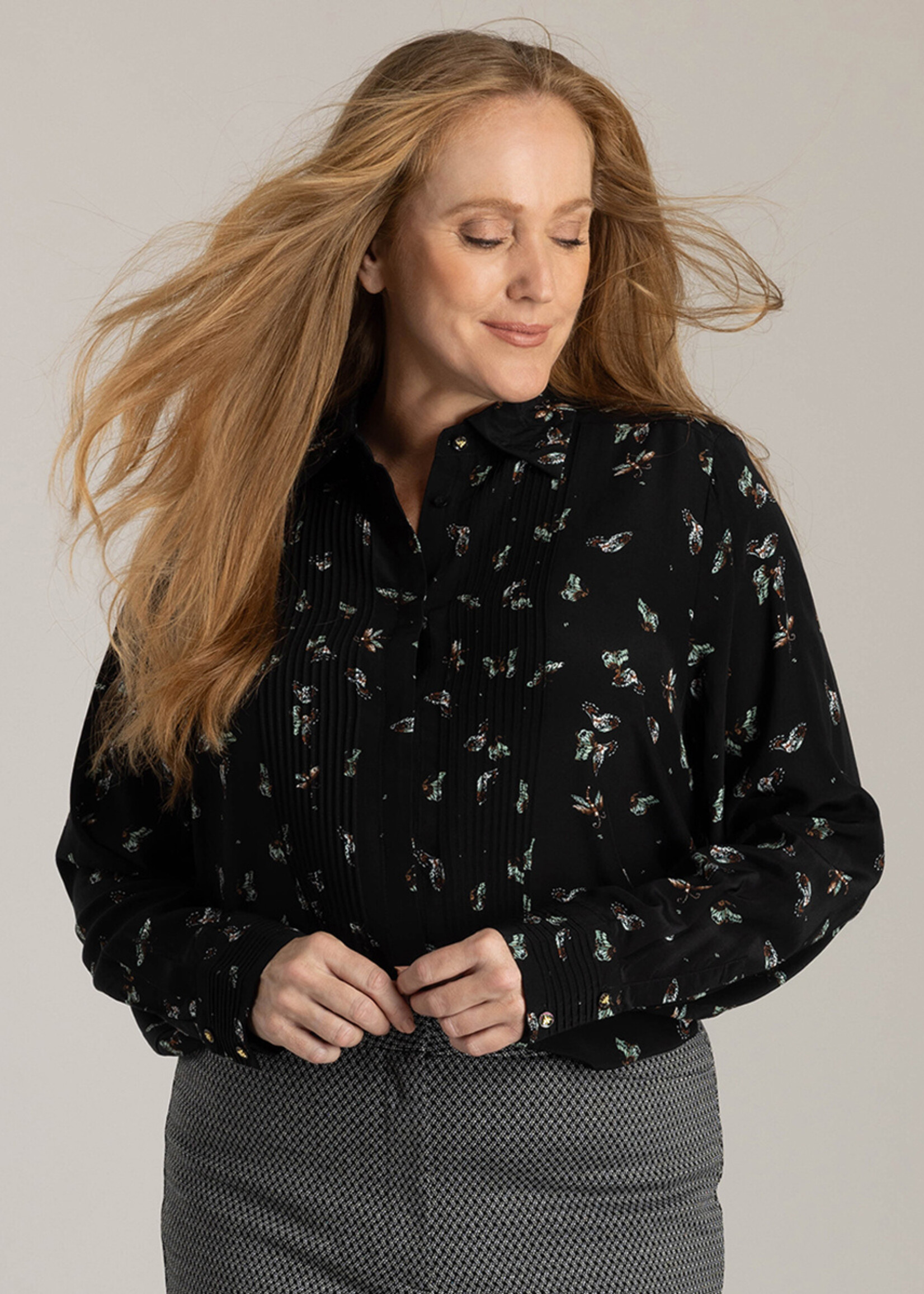 Yest Curve Blouse Haya Yest Curve (A005888)