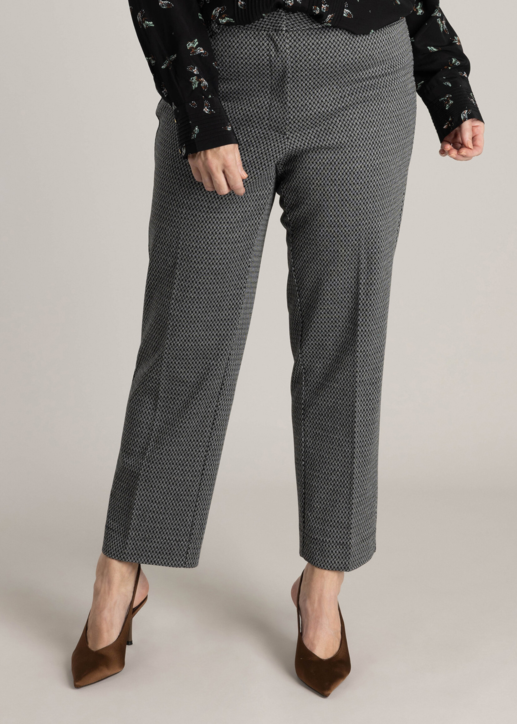 Yest Curve Yest Curve pantalon Helia – klassieke ruit met moderne uitstraling