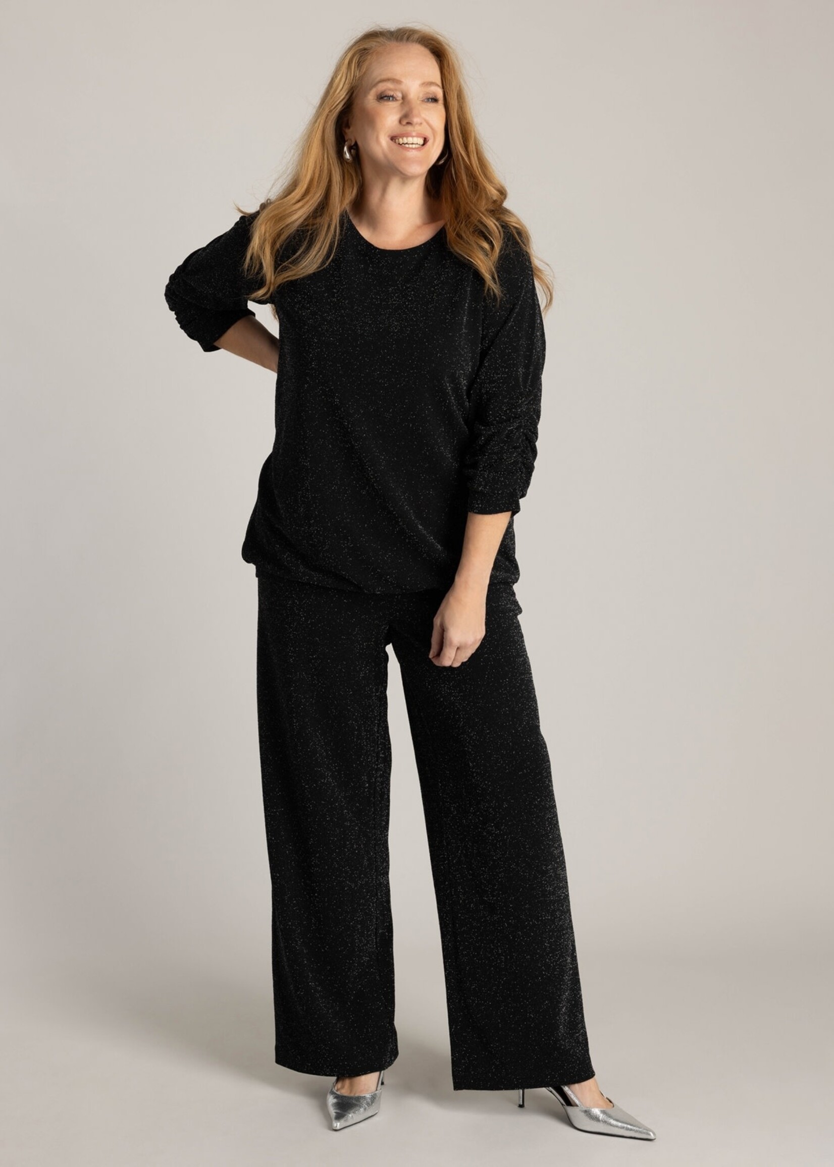 Yest Curve Yest Curve broek Nadeche Essential – feestelijk met subtiele glans