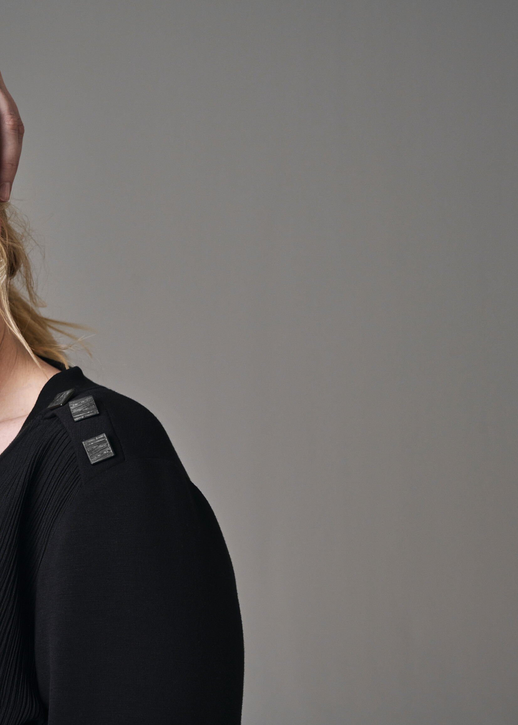 Frapp Frapp sweatshirt in zwart met glanzend detail – stijlvol en comfy