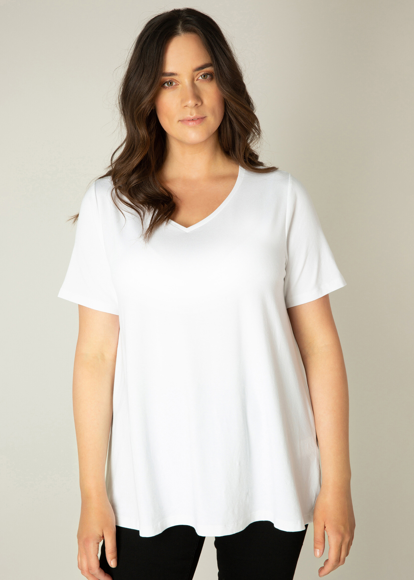 Base Level Curvy Base Level Curvy T-shirt Alba – comfortabele plus size basic