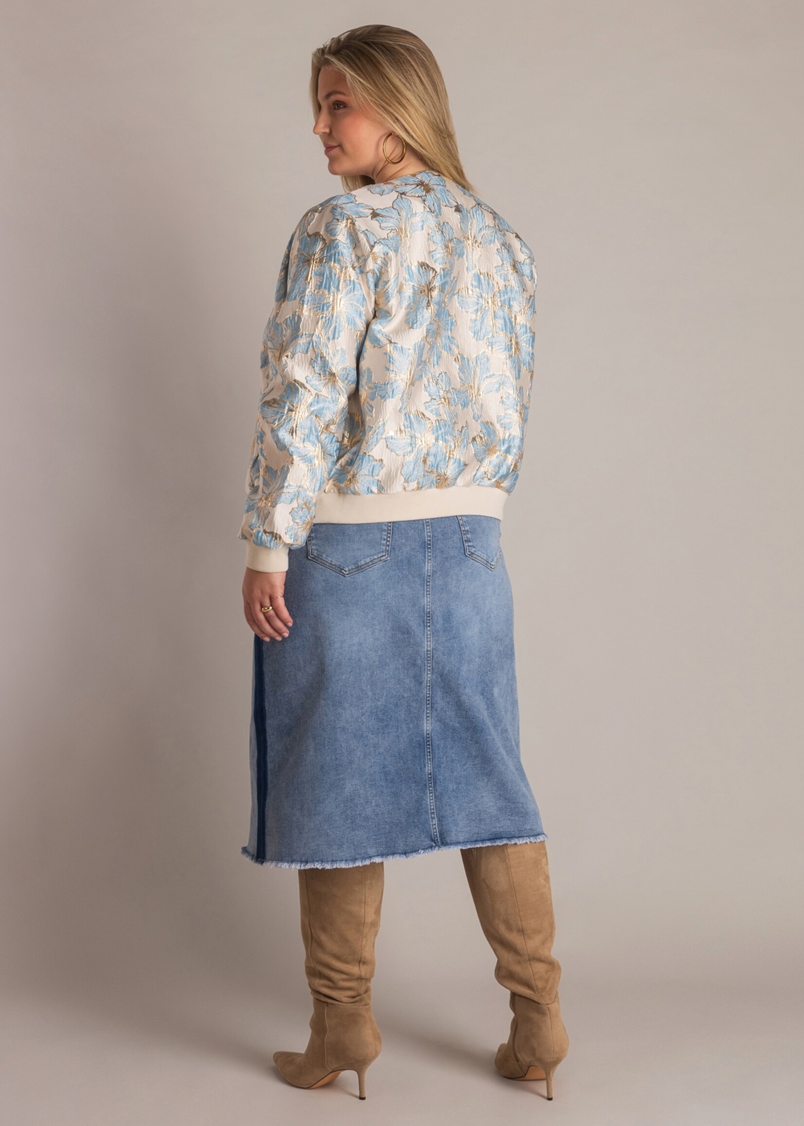 Yest Curve Jasje Joska Yest Curve (A006044)