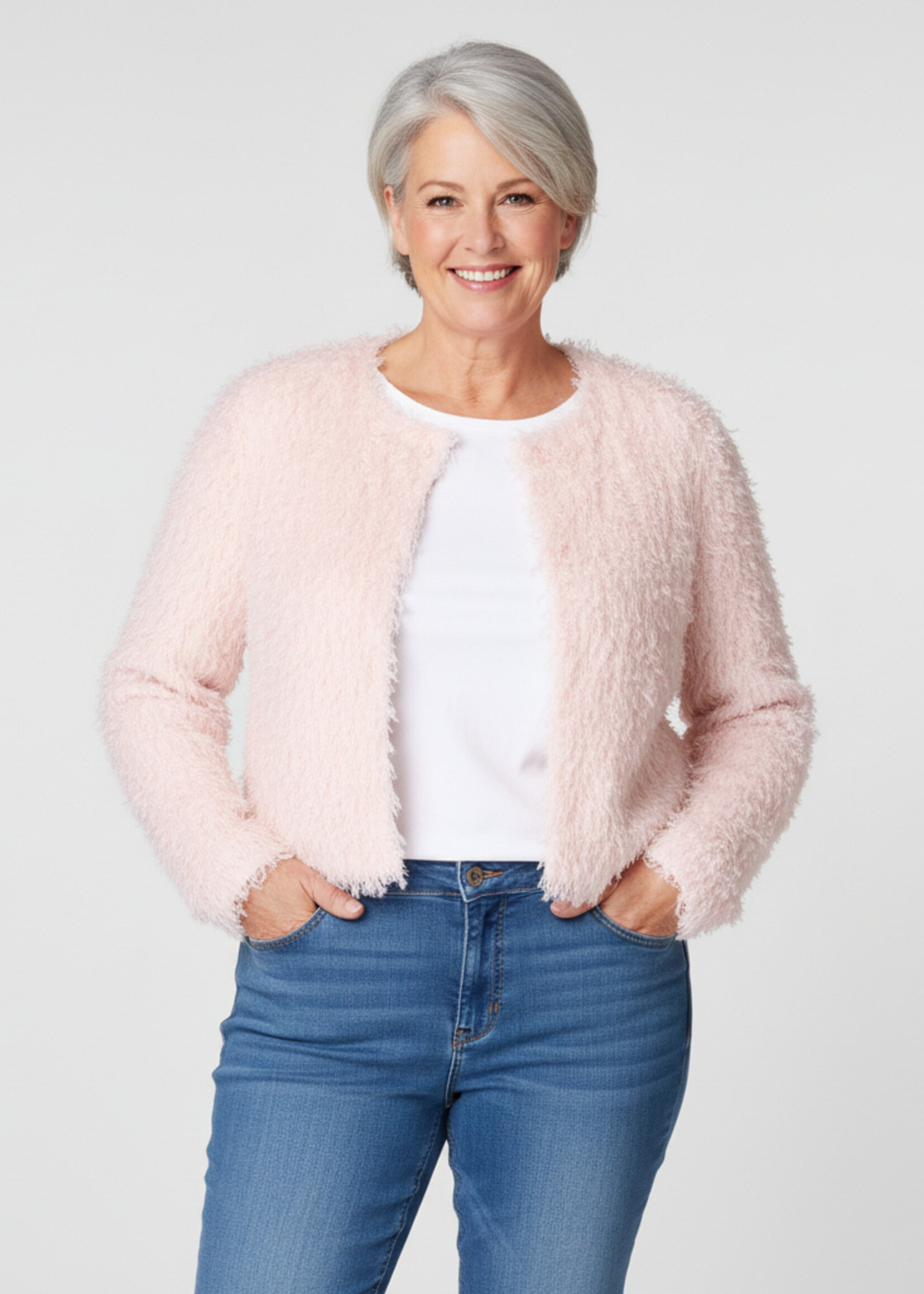 Yest Curve Vest Jovana Yest Curve A006255 – Fluffy roze jasje met zachte structuur en knoopsluiting
