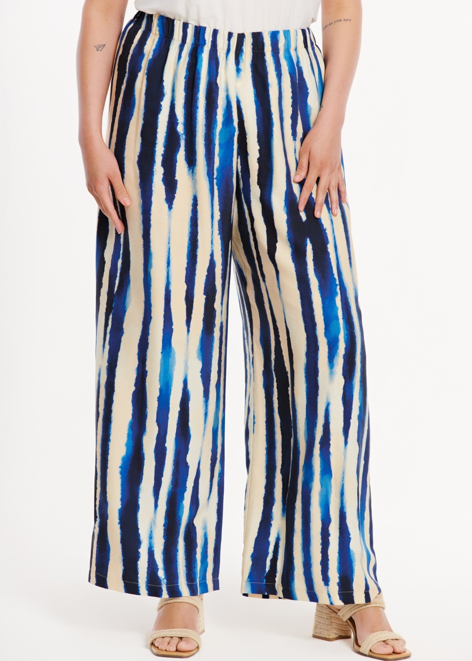 Yoek YOEK Broek Ripples (361582) – Wijde broek in Dolce jersey met verticale blauwe streep