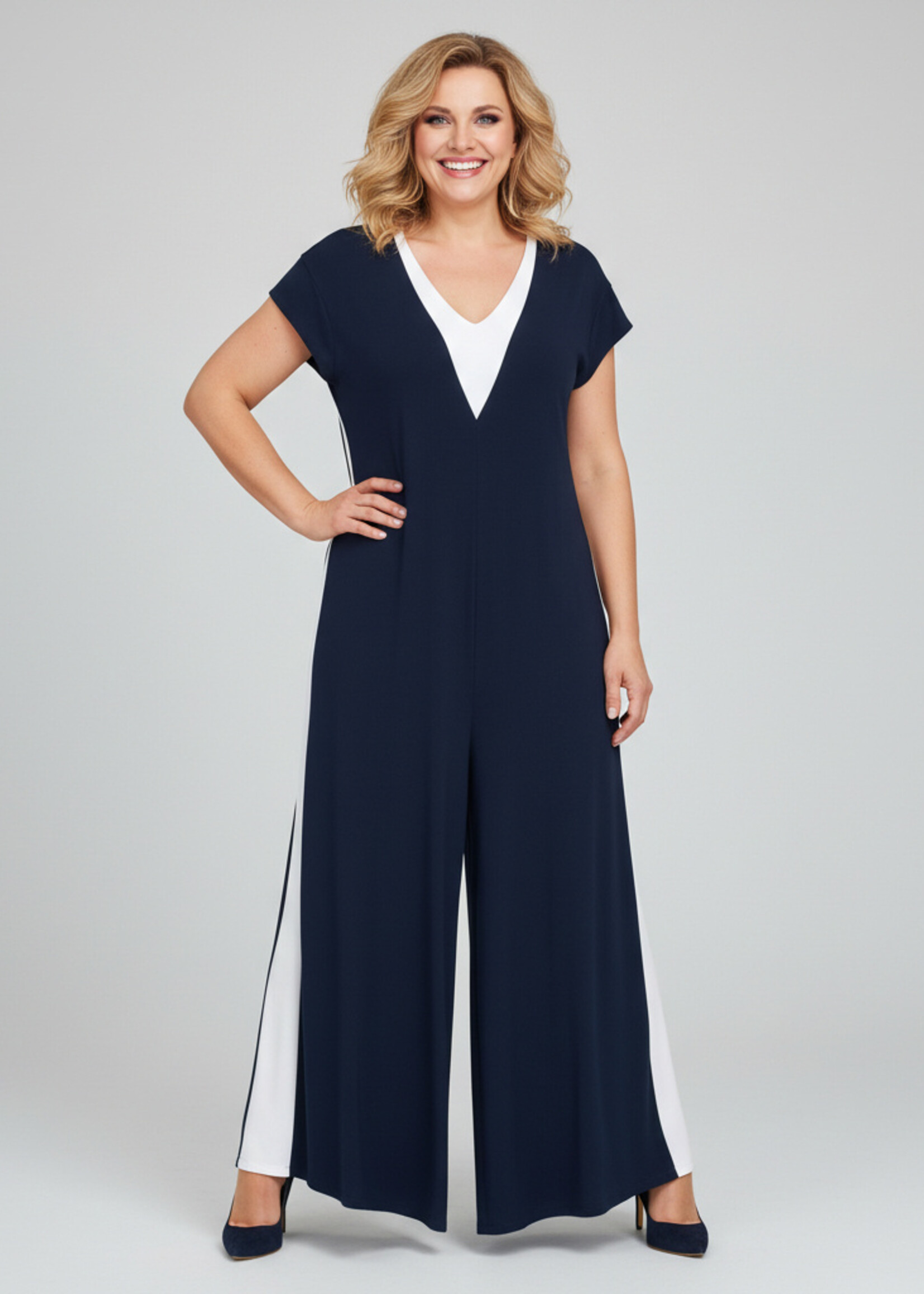 Doris Streich Doris Streich jumpsuit in marine met witte zijpanelen – elegant, slankmakend & feestelijk