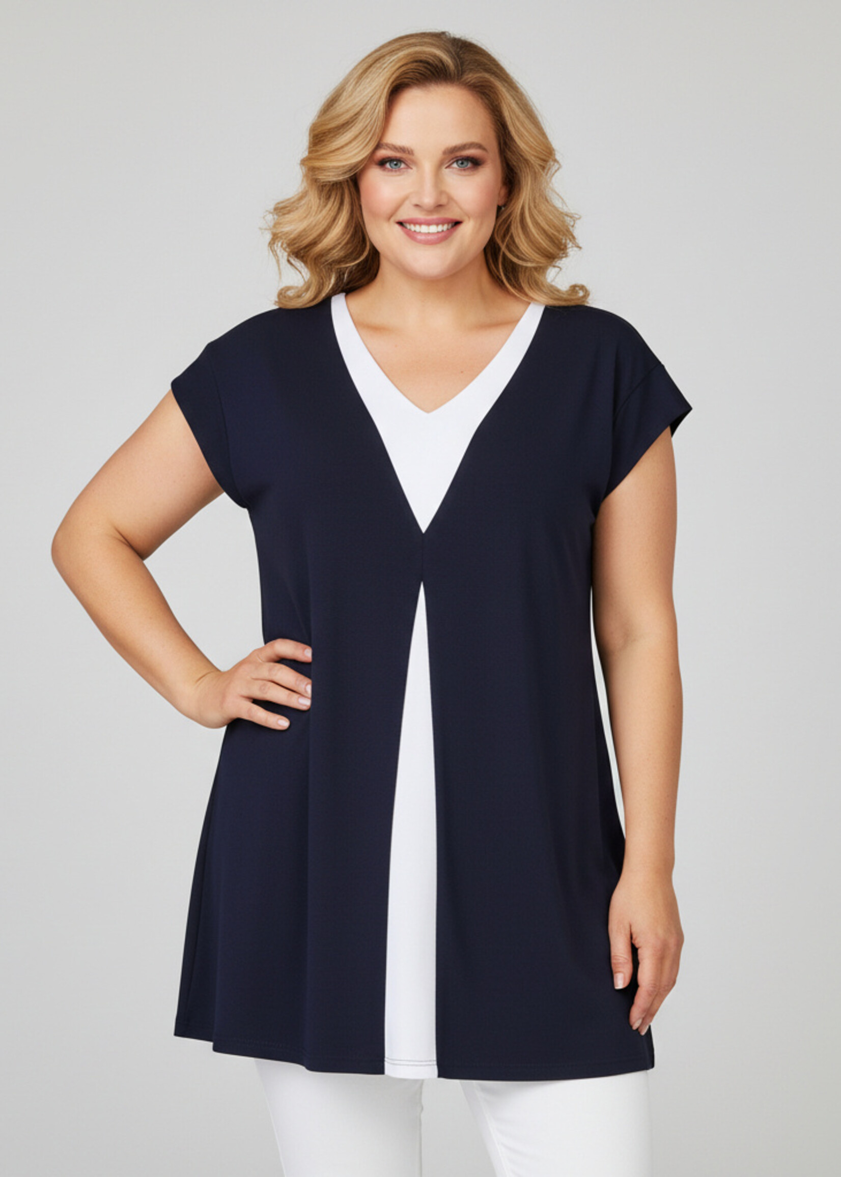 Doris Streich Doris Streich tuniek 469270 marine met witte inzet – elegante A-lijn viscose jersey