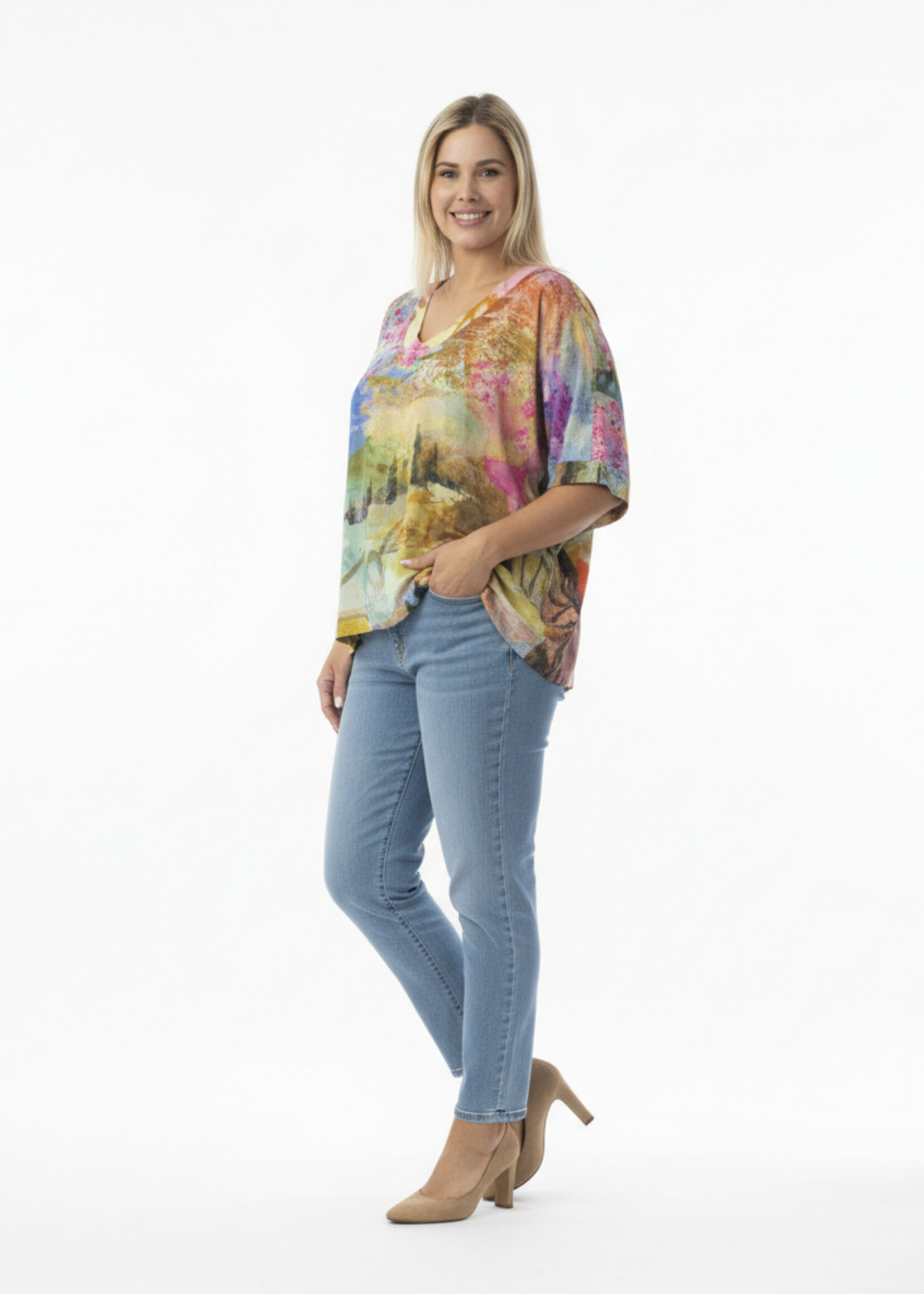 Orientique Orientique Top Digital Boxy (72567) – Artistieke Print & V-hals