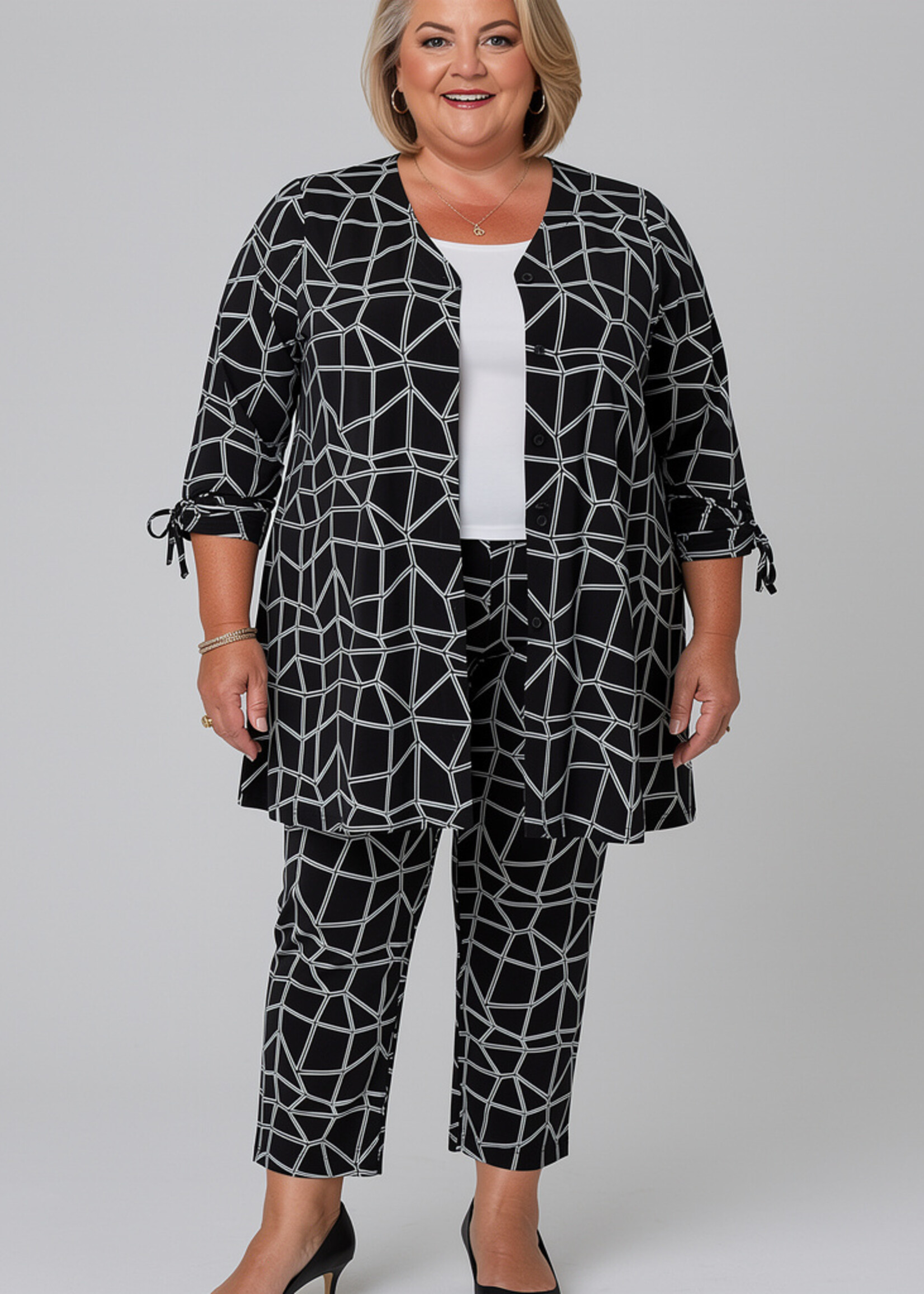 Colletta Colletta Broek Nadine - Comfortabele Broek met Zwart-Wit Geometrische Print in Dolce Travelstof