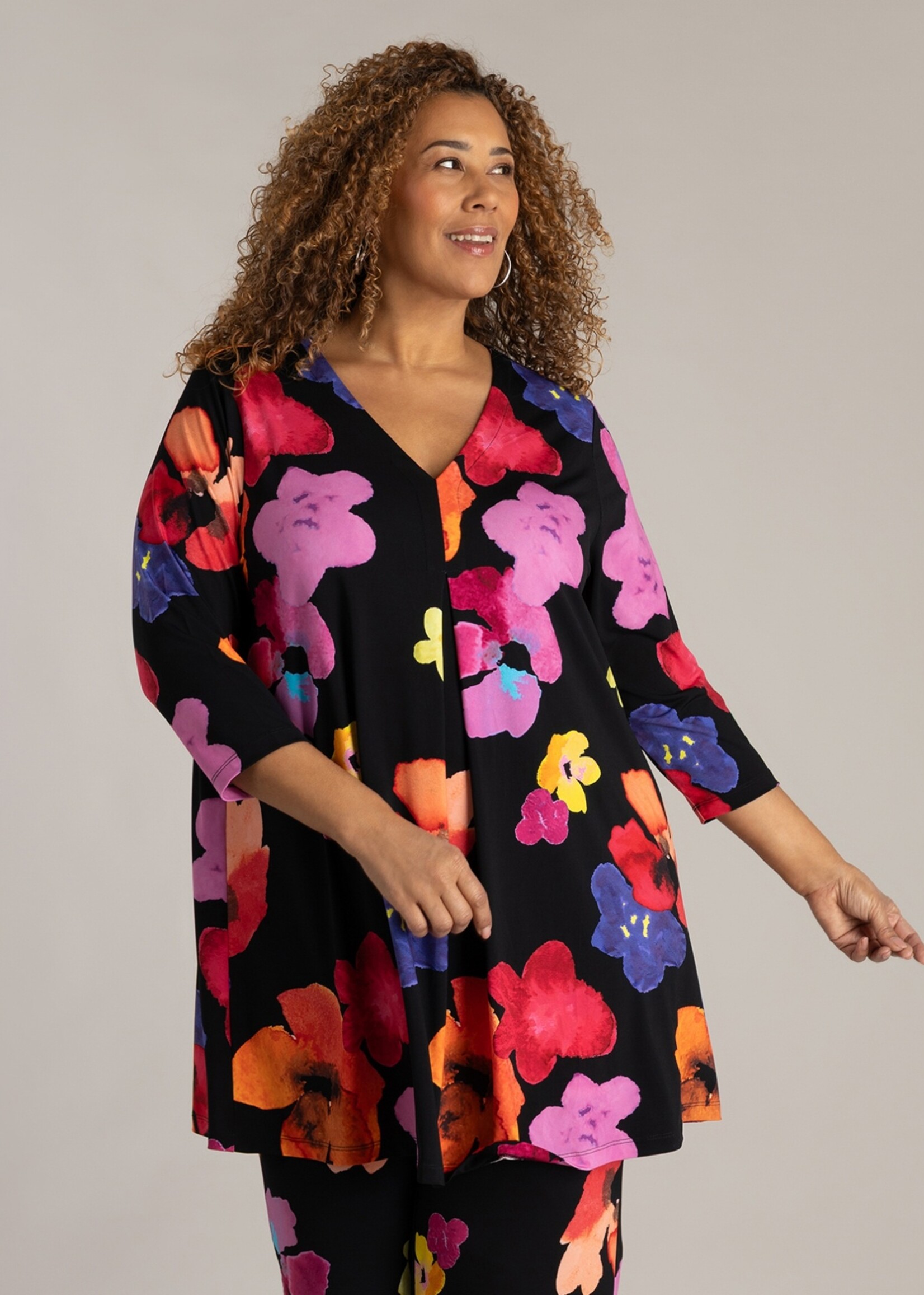 Colletta Colletta Tuniek Nyssa - Extra Lange, Ultra A-lijn Tuniek met Bloemenprint in Dolce Travelstof (9000640)