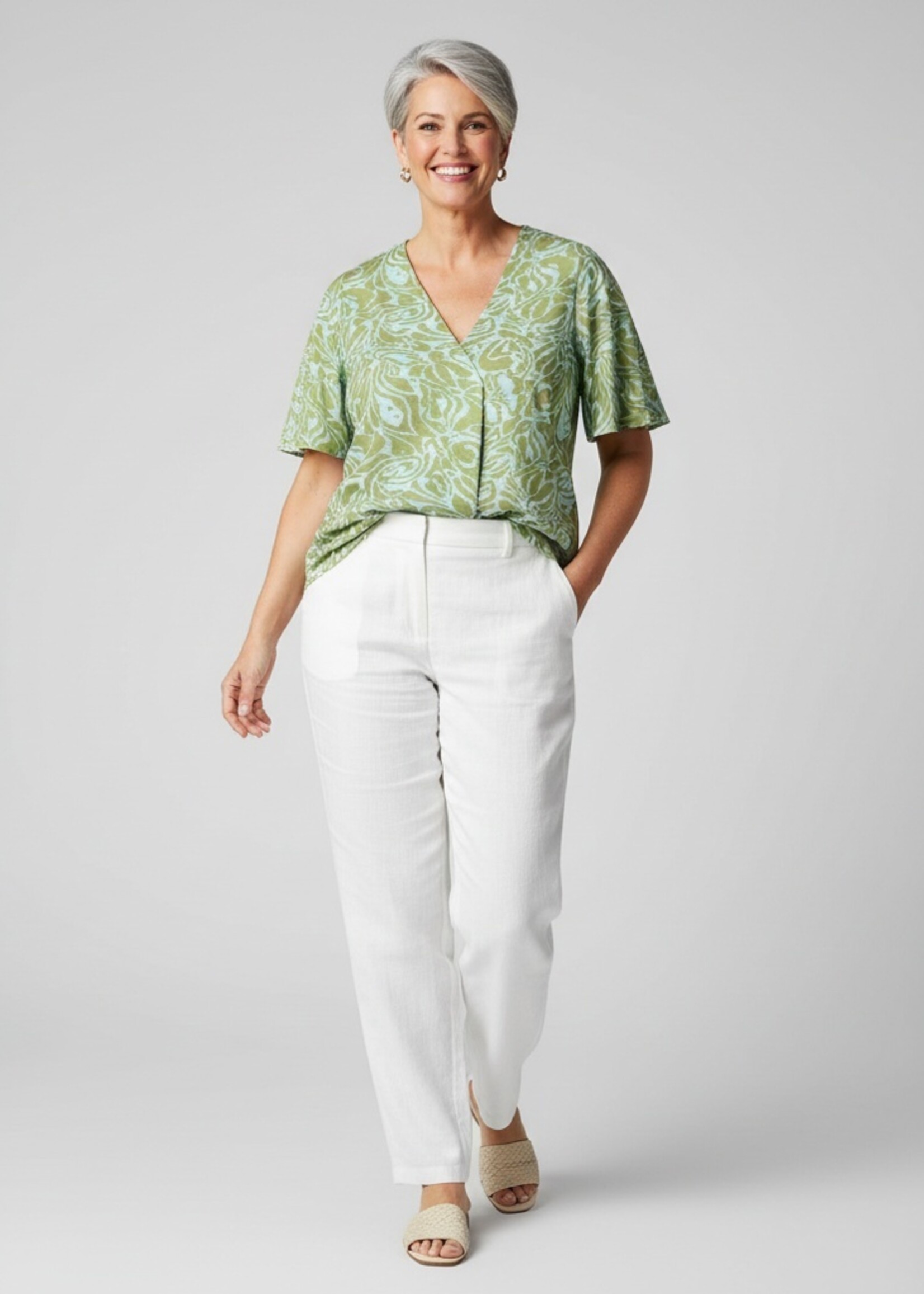 Yest Curve est Curve Shirt Fawn – Abstracte Print Groen/Blauw met V-hals