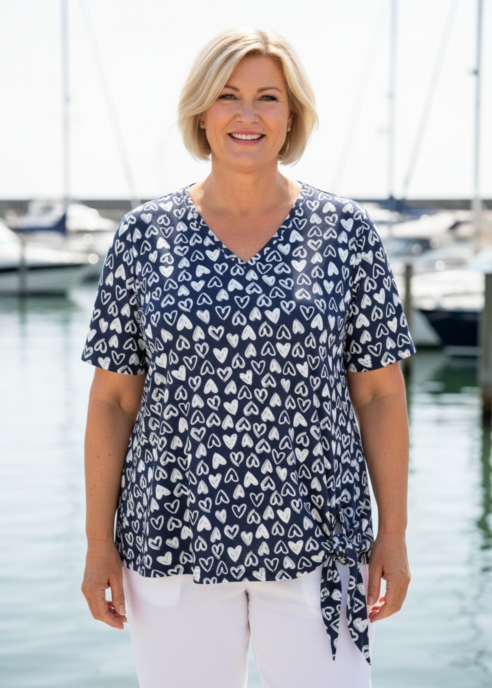 KJBrand KjBrand Shirt Hearts Navy White - A-lijn Top met Knoopdetail en V-hals (15647 5183)