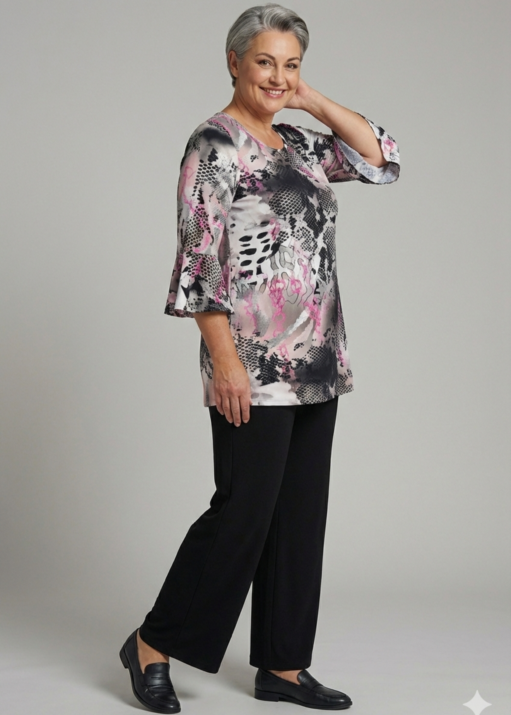 MJ Style MJ Style Tuniek Demi Pink Snake - A-lijn Top met Trompetmouw en Rugdetail