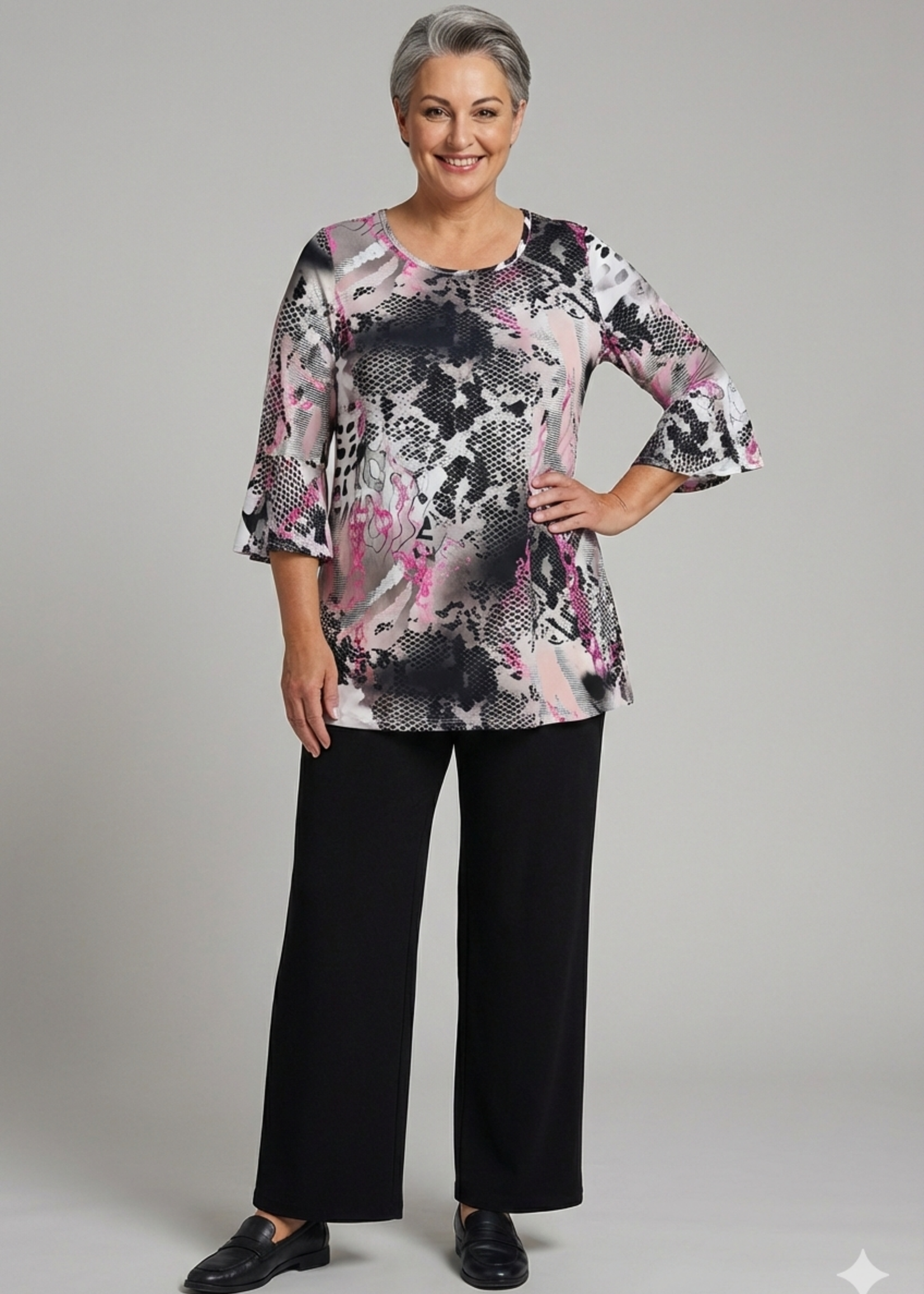 MJ Style MJ Style Tuniek Demi Pink Snake - A-lijn Top met Trompetmouw en Rugdetail