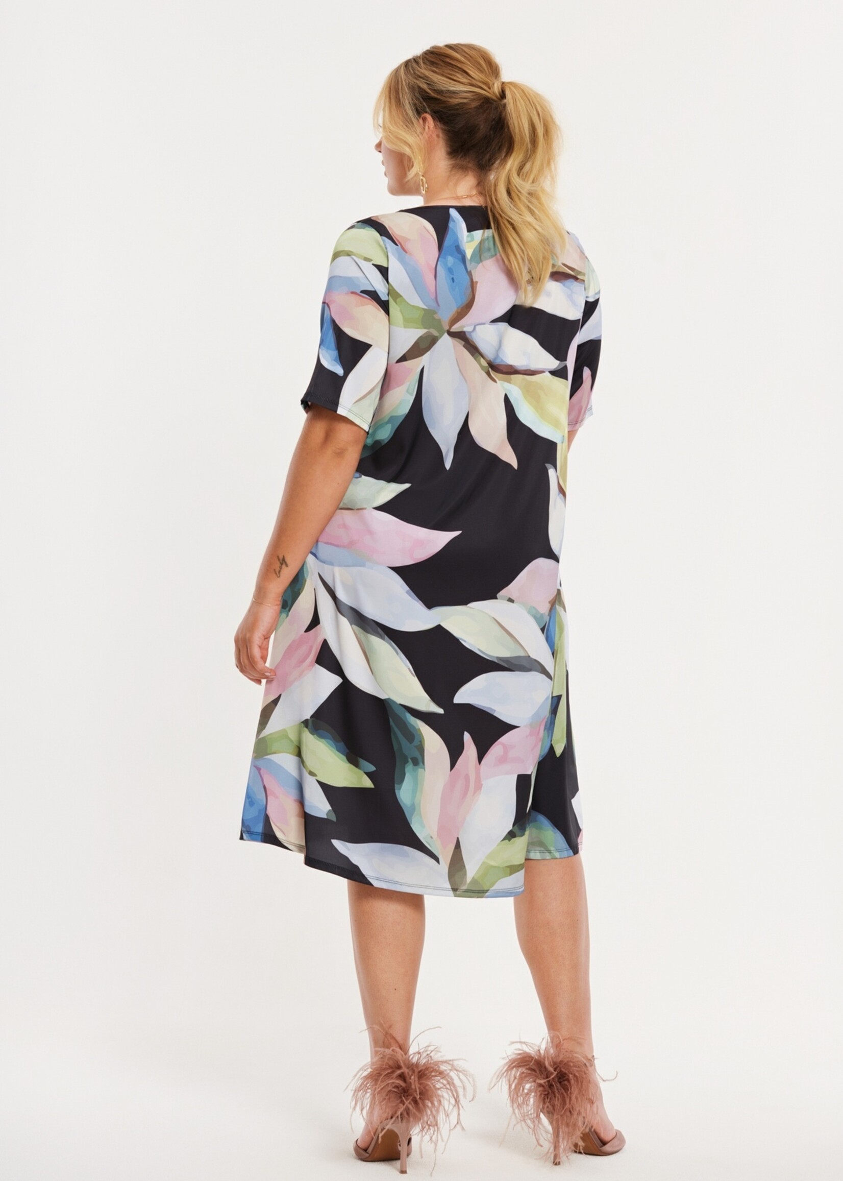 Yoek Yoek Black Label Swing Jurk Pastel Sky