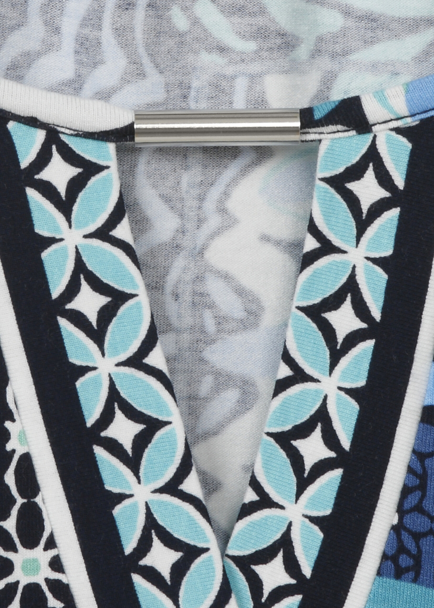 Via Appia Via Appia Due Shirt met Patchwork Print en V-split - Navy / Turquoise (2612724)