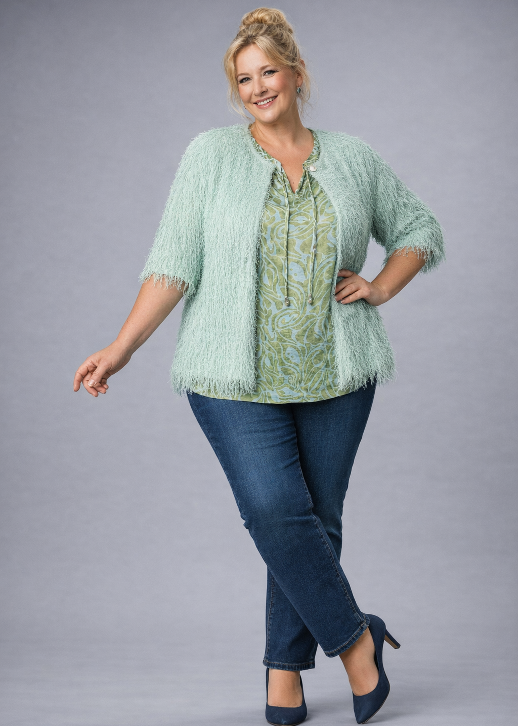 Yest Curve Mintgroen Bolero Vest met Speelse Franjes