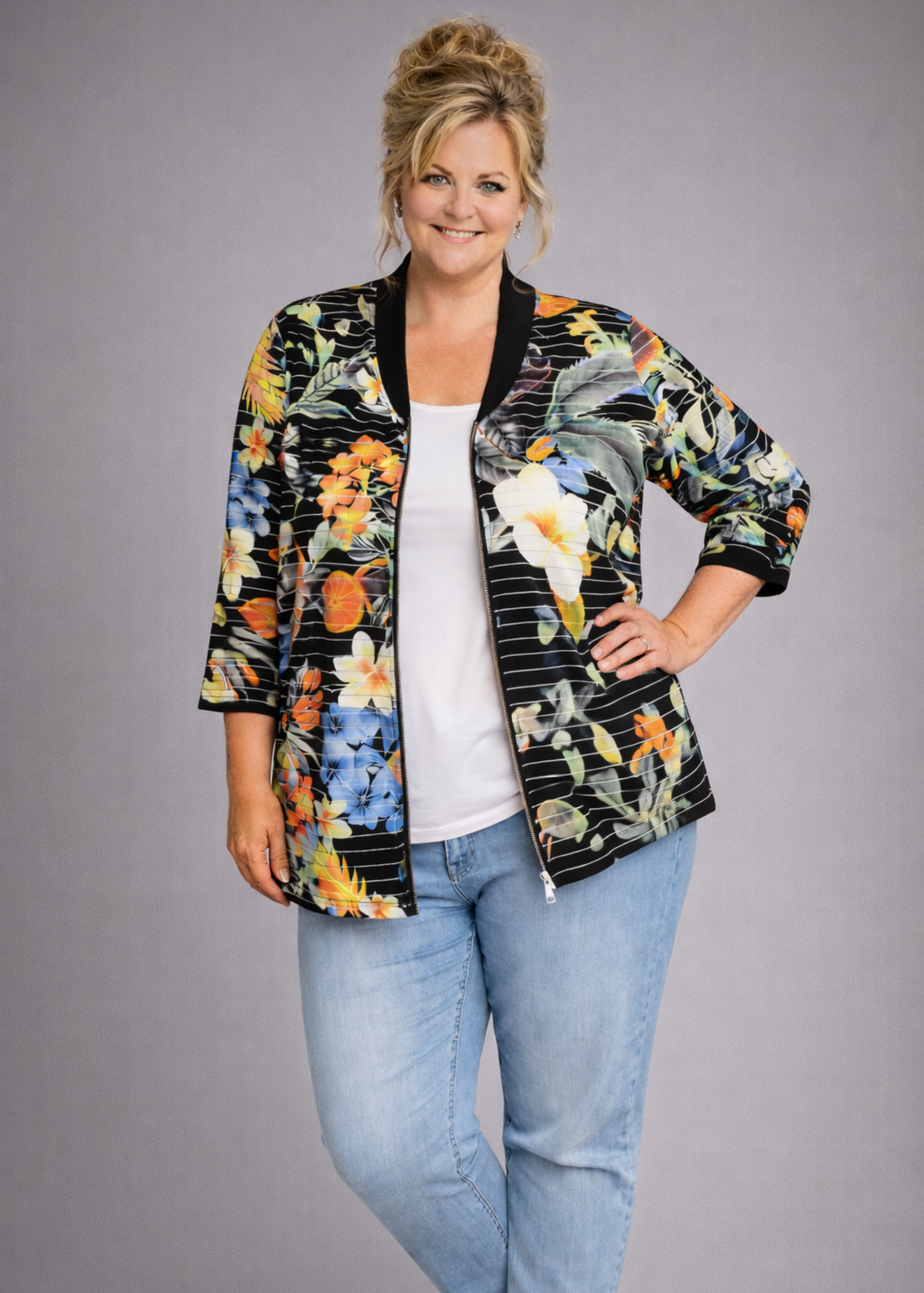 Doris Streich Vest van Doris Streich met kleurrijke bloemenprint – luchtig, flatterend en speels transparant
