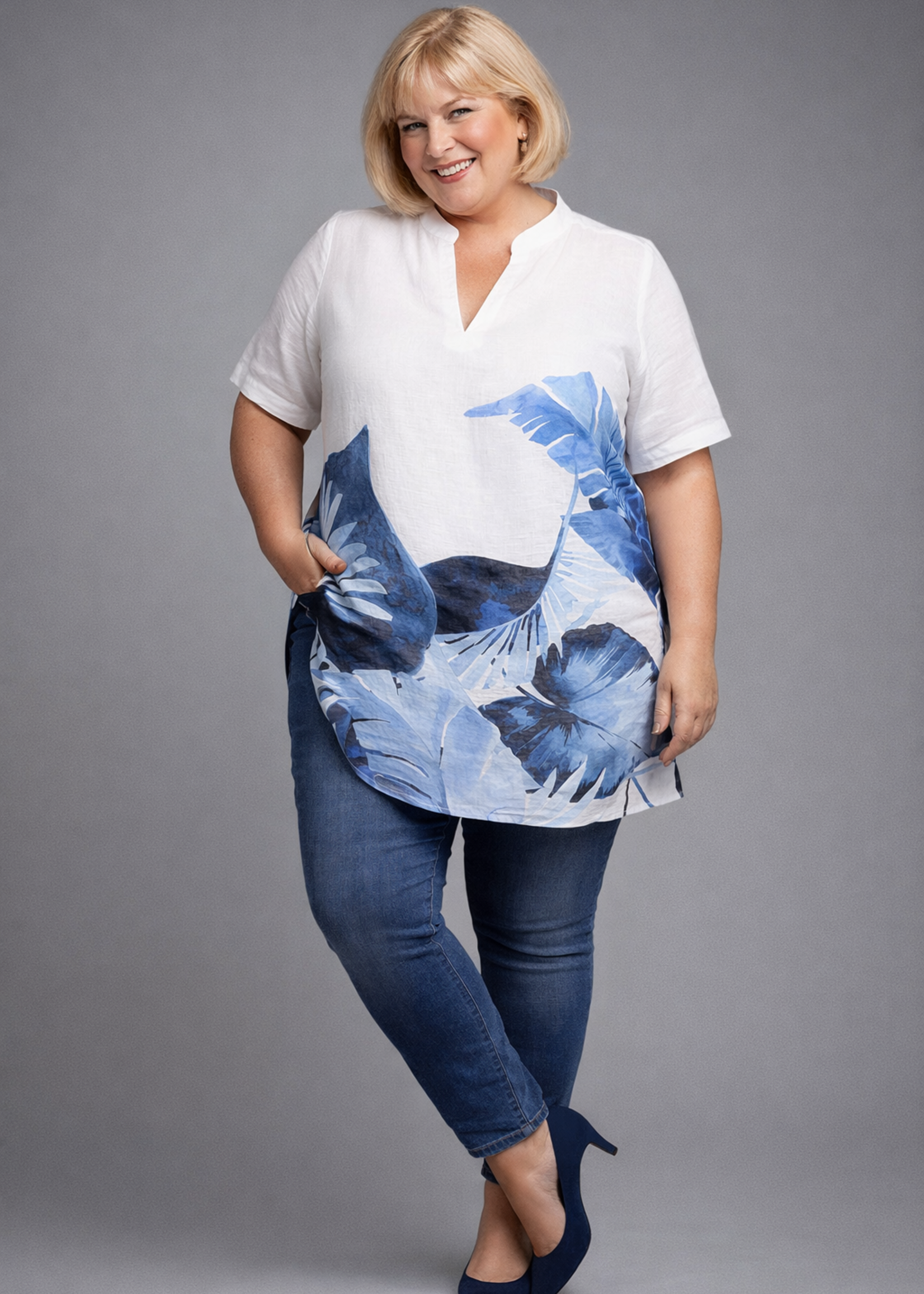 Doris Streich Linnen blouse van Doris Streich met blauw dessin – luchtig, soepel en comfortabel
