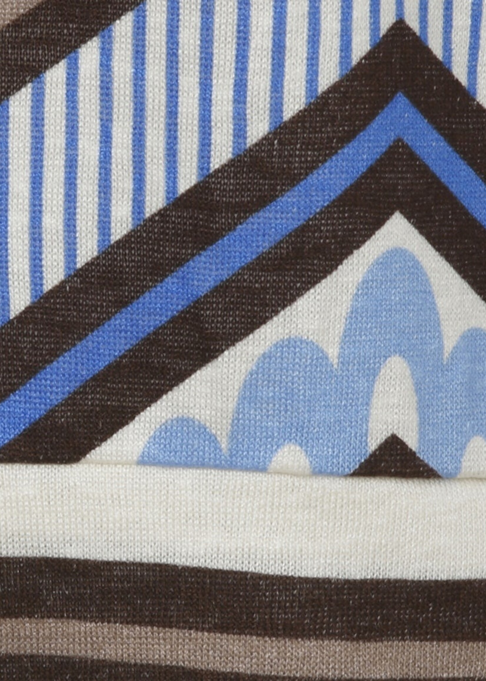 Via Appia Due Print shirt van Via Appia Due in mocca, kobalt en ecru – flatterend en comfortabel met grafisch effect