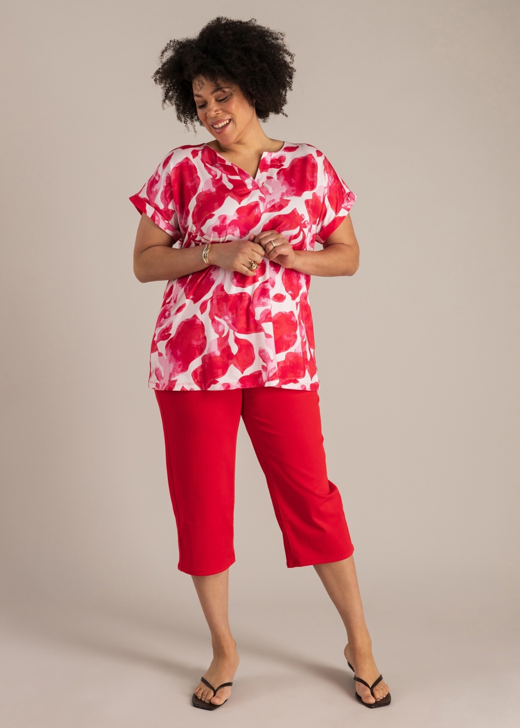 Yest Curve Yest Curve Uriah Essential T-shirt met print – soepel vallend en zomers opvallend