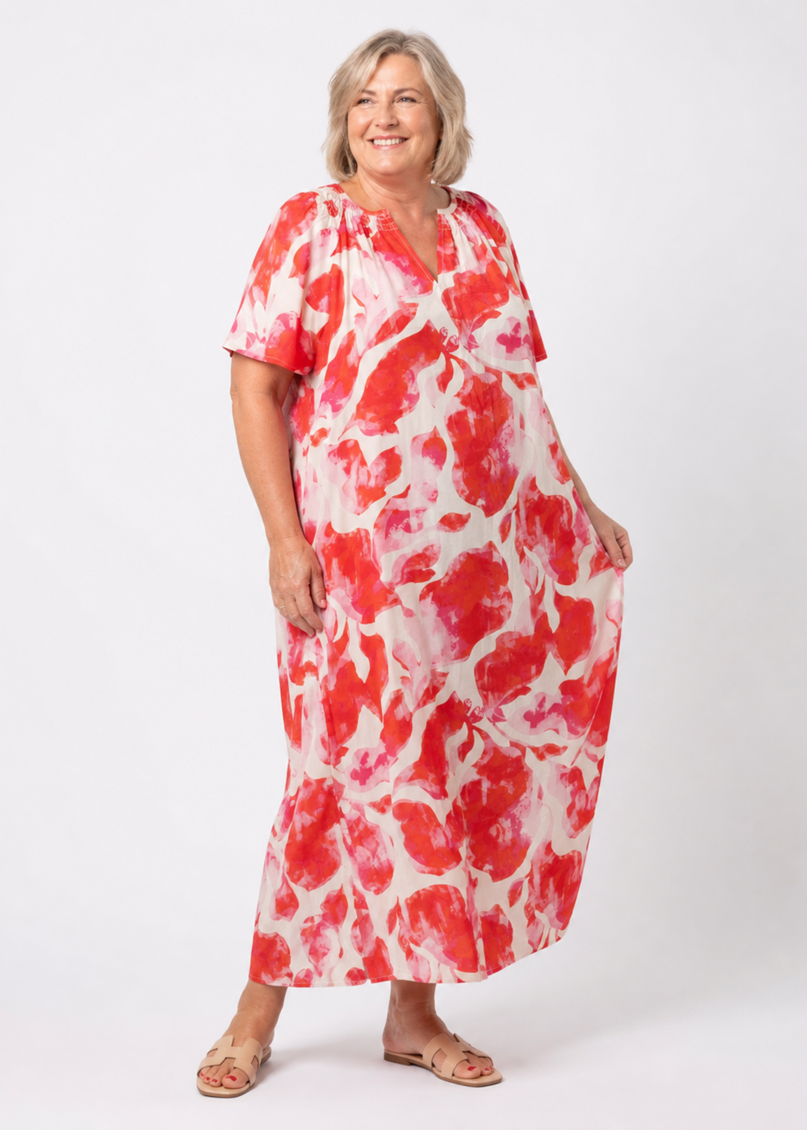 Yest Curve Jurk van Yest Curve met rood-witte print – luchtig, soepel en elegant