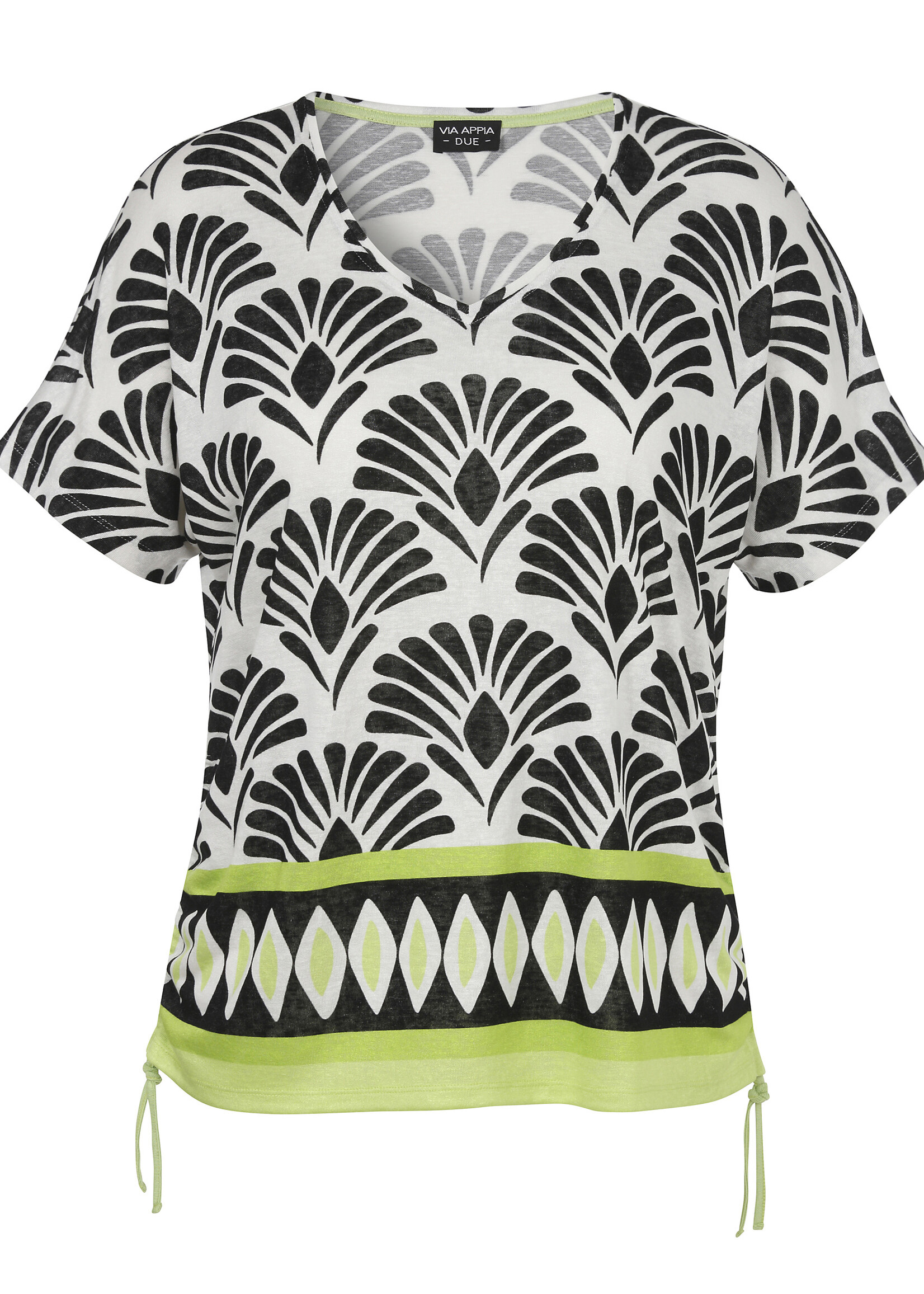Via Appia Due Shirt van Via Appia Due met zwart-witte print en frisse groene accenten – comfortabel én flatterendShirt van Via Appia Due met zwart-witte print en frisse groene accenten – comfortabel én flatterend